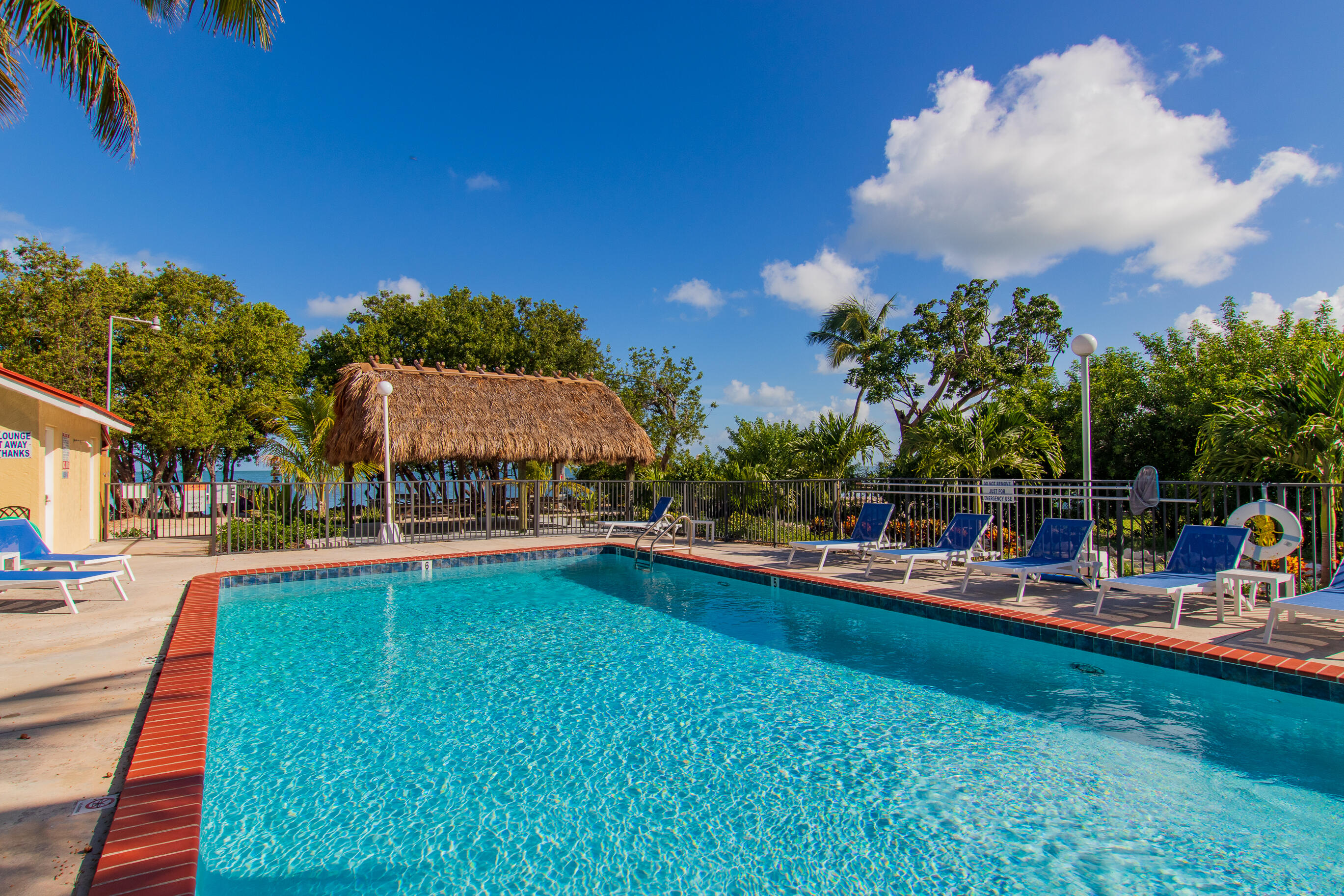 75710 Overseas Highway 1 Property Photo 3