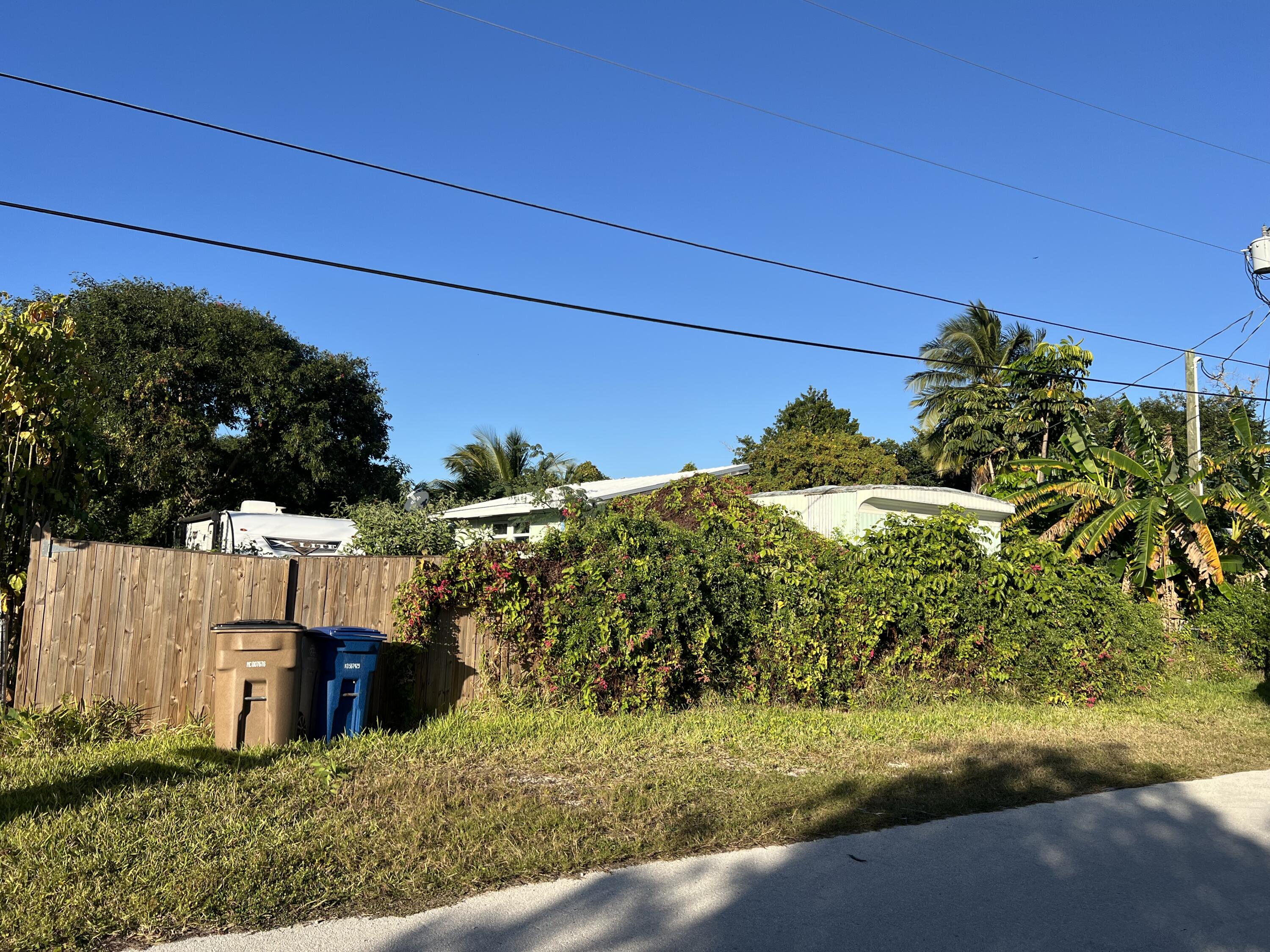 28177 Julia Avenue Property Photo 2