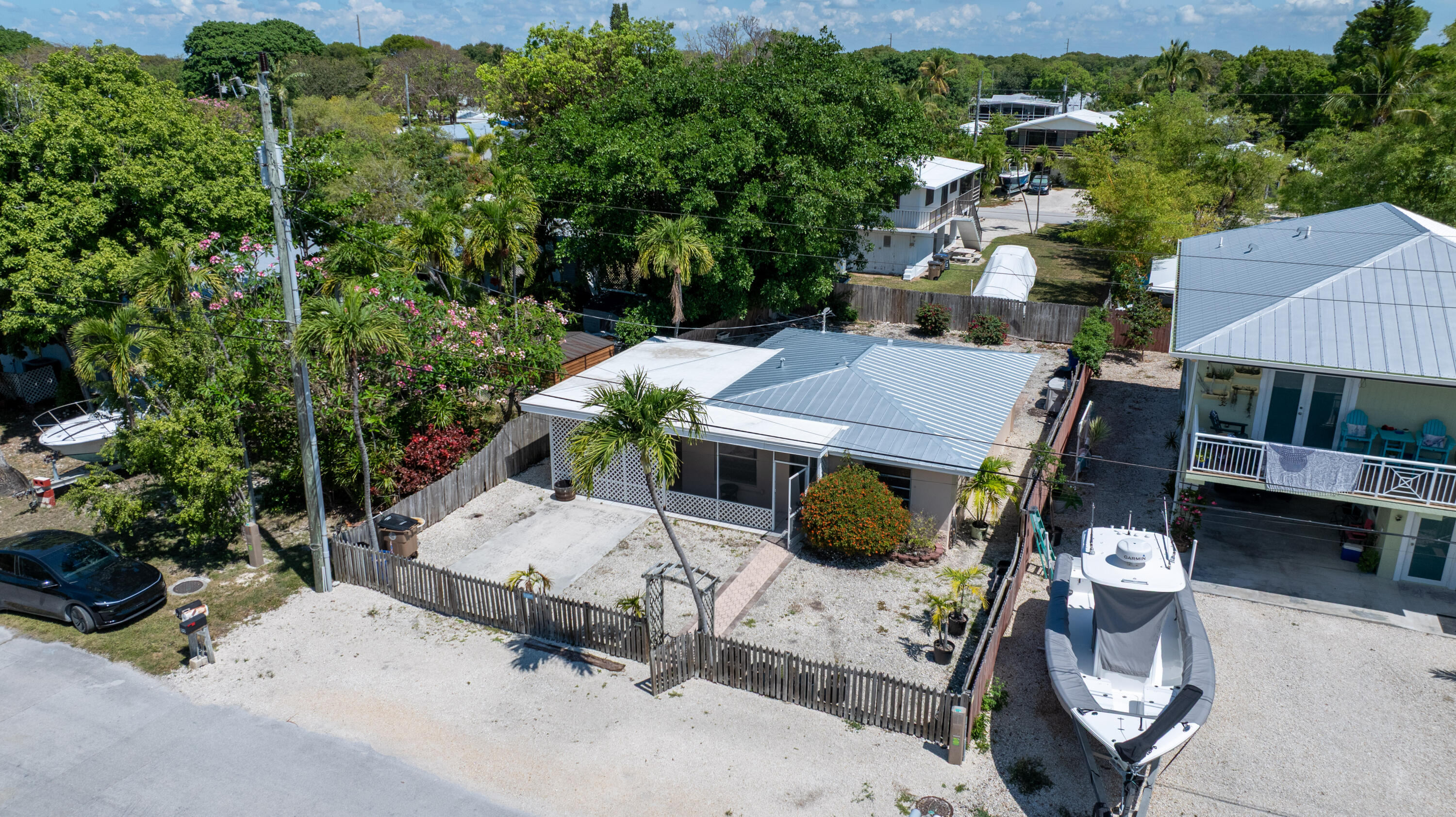 56 SE Marlin Avenue Property Photo 1