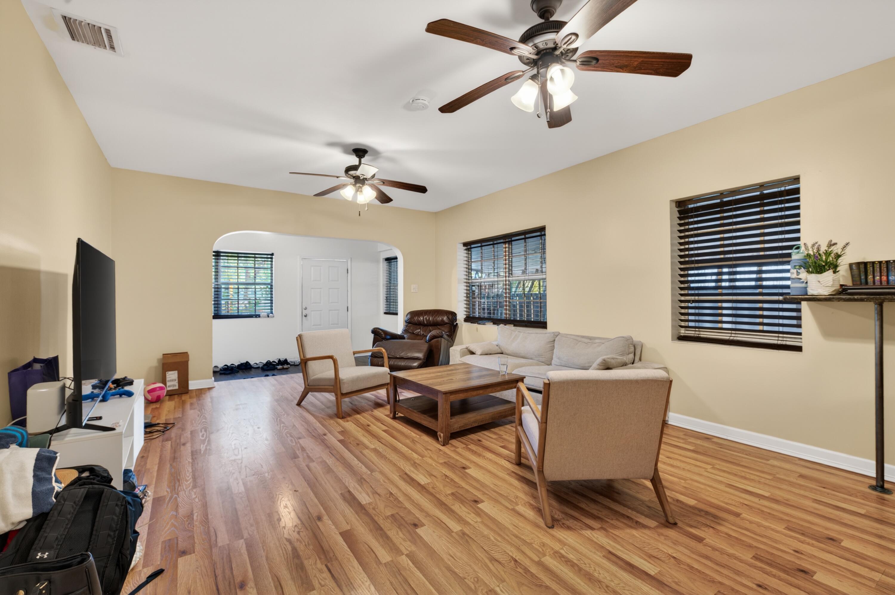 1821 Harris Avenue Property Photo 9