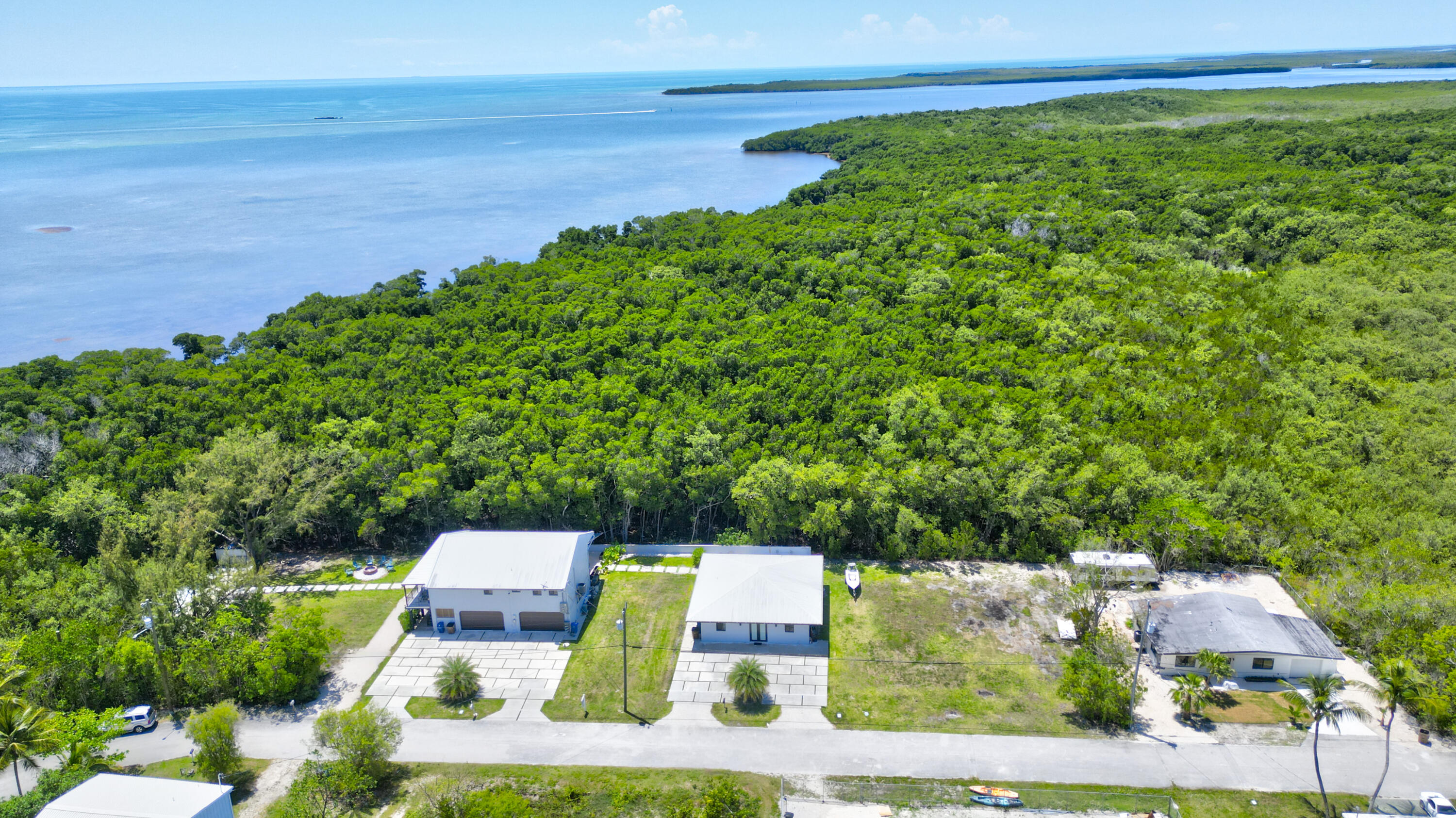 34 Atlantic Drive Property Photo 3