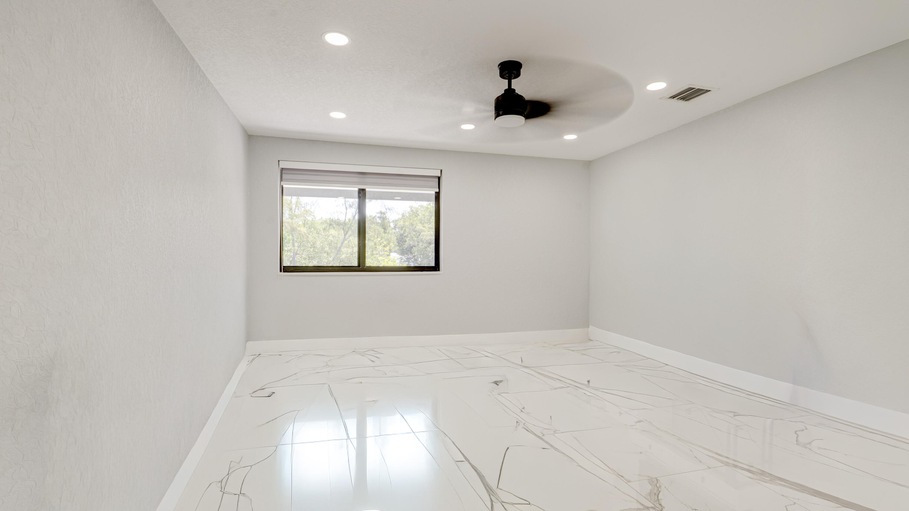 34 Atlantic Drive Property Photo 32