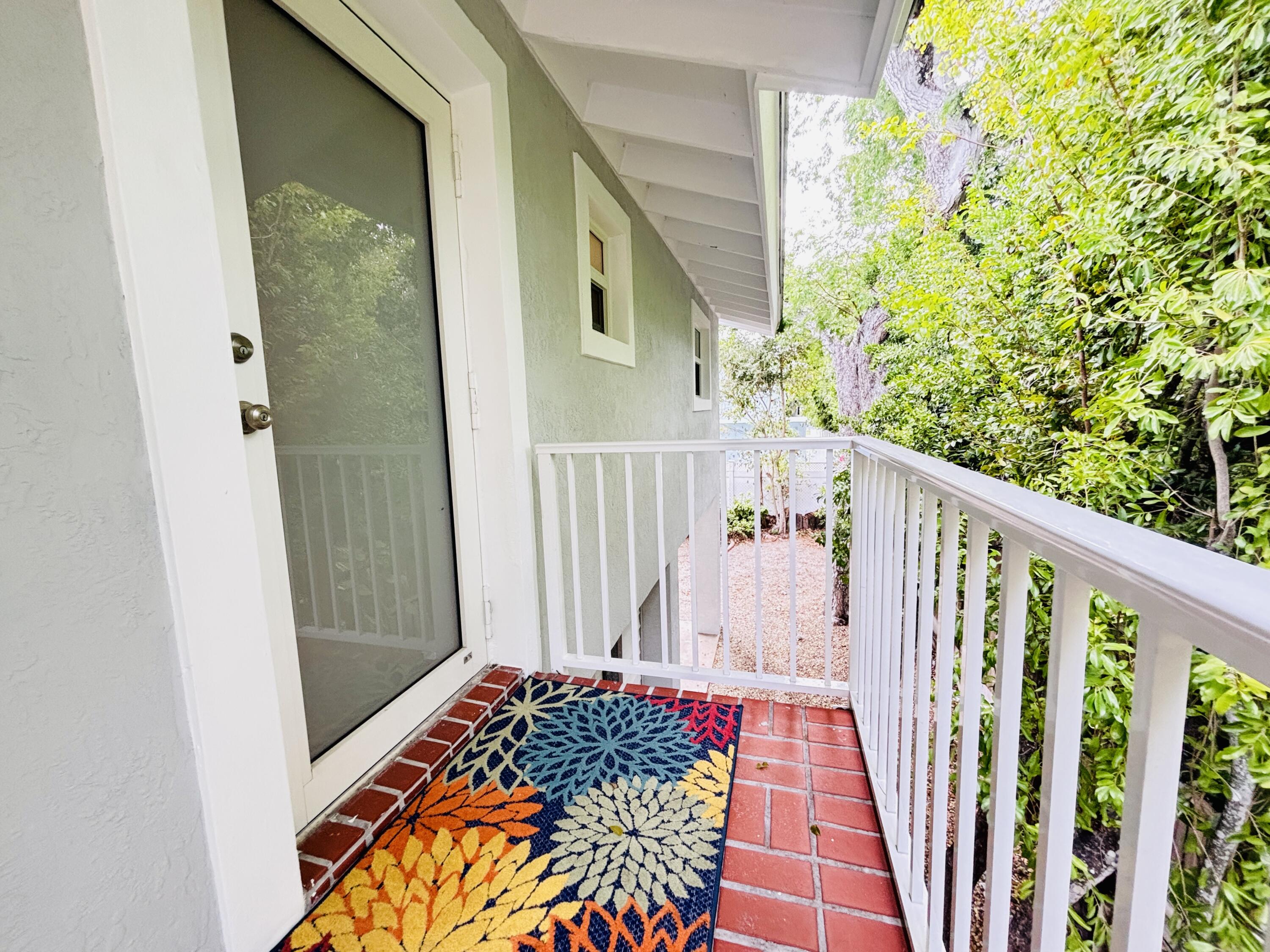 1033 Valencia Road Property Photo 10