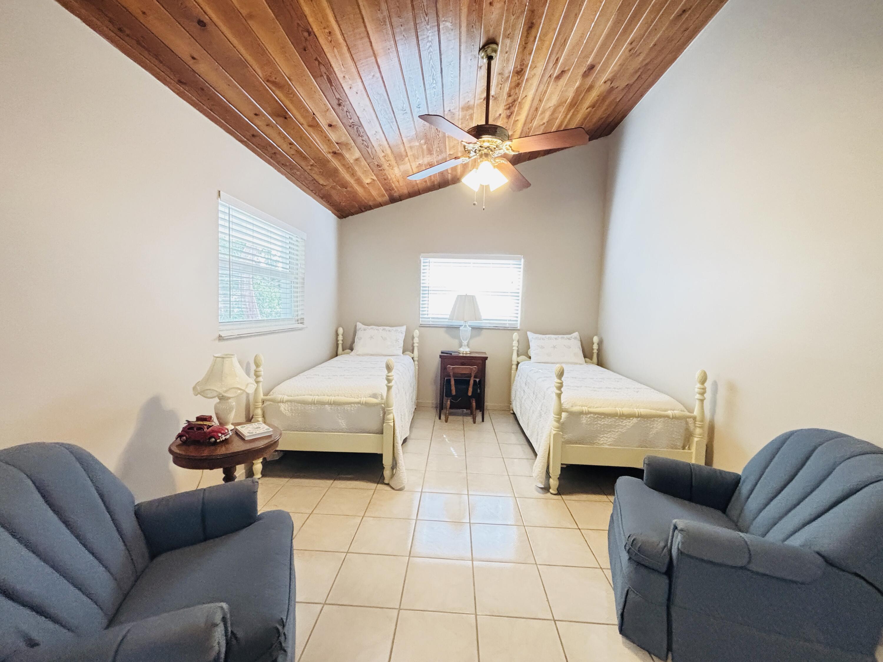 1033 Valencia Road Property Photo 31