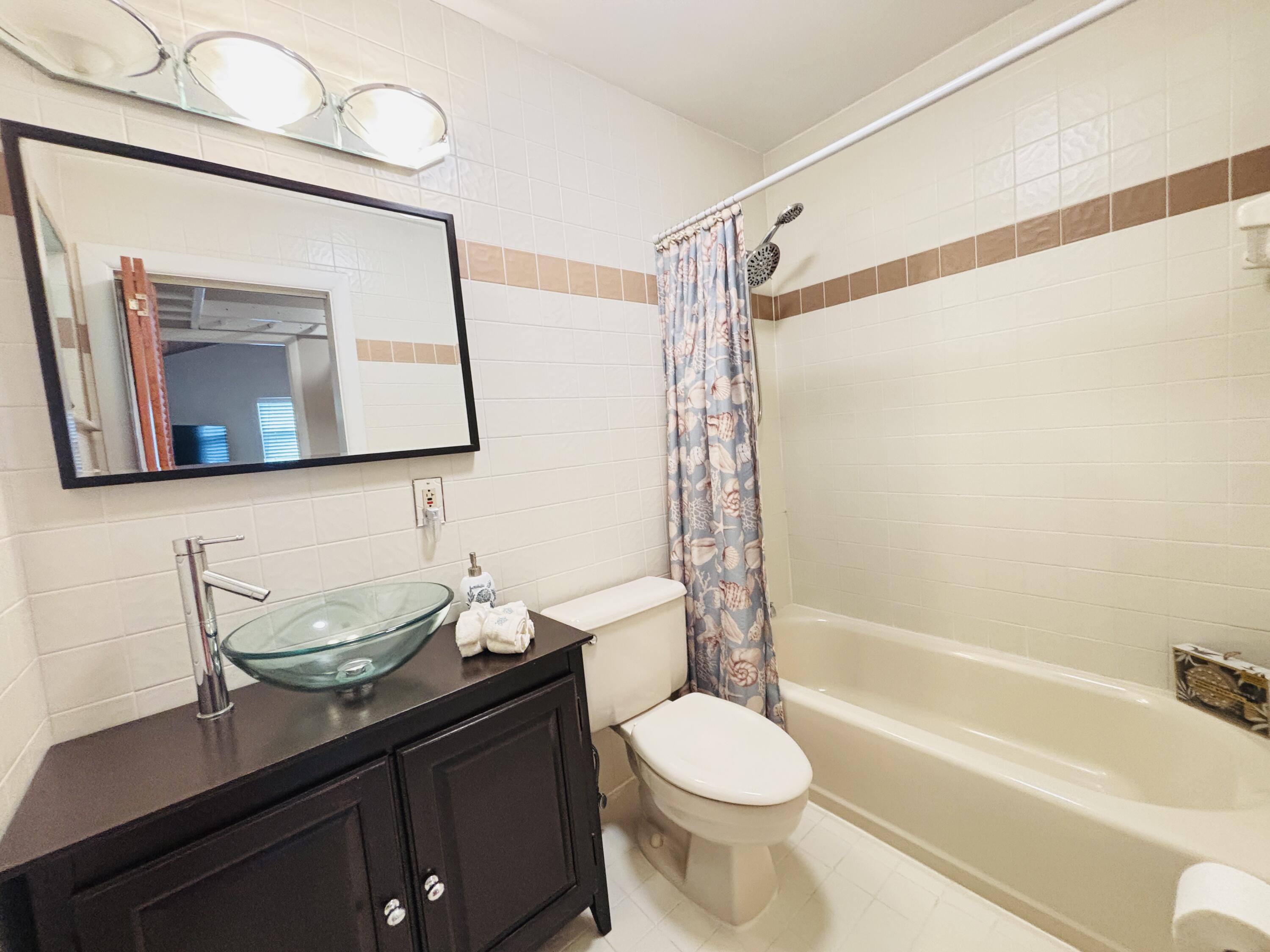 1033 Valencia Road Property Photo 33