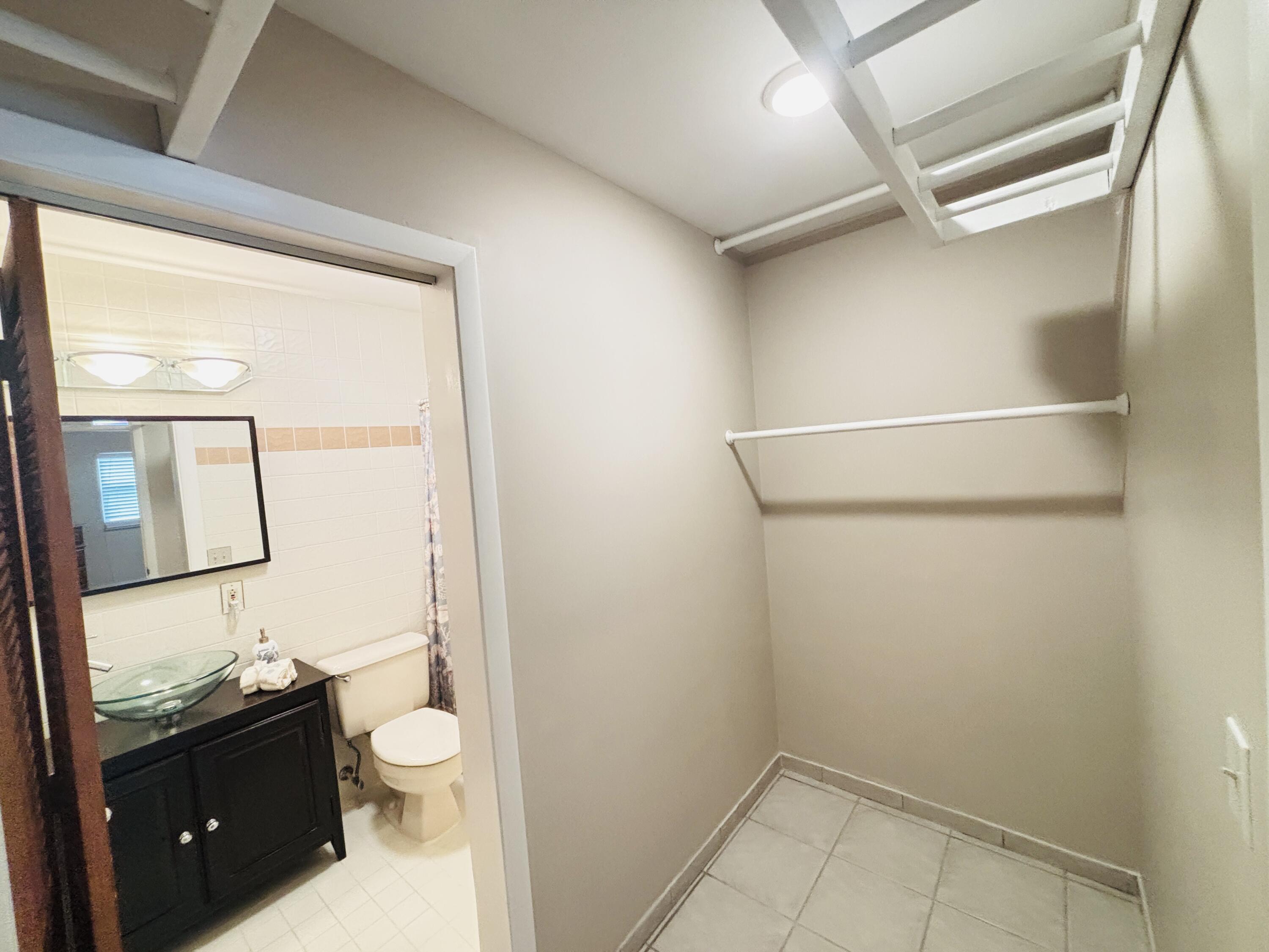 1033 Valencia Road Property Photo 34