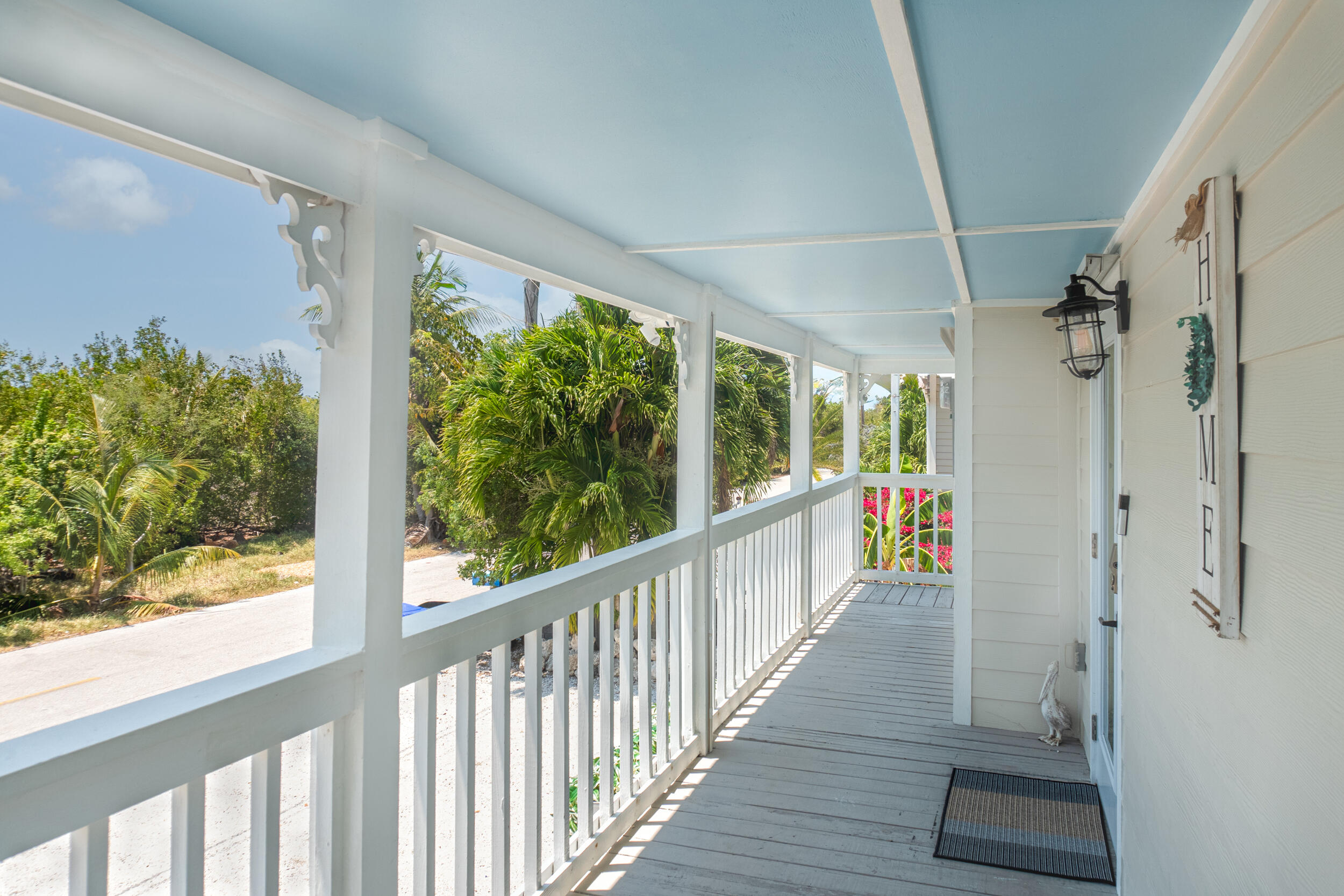 885 Hawksbill Lane Property Photo 3