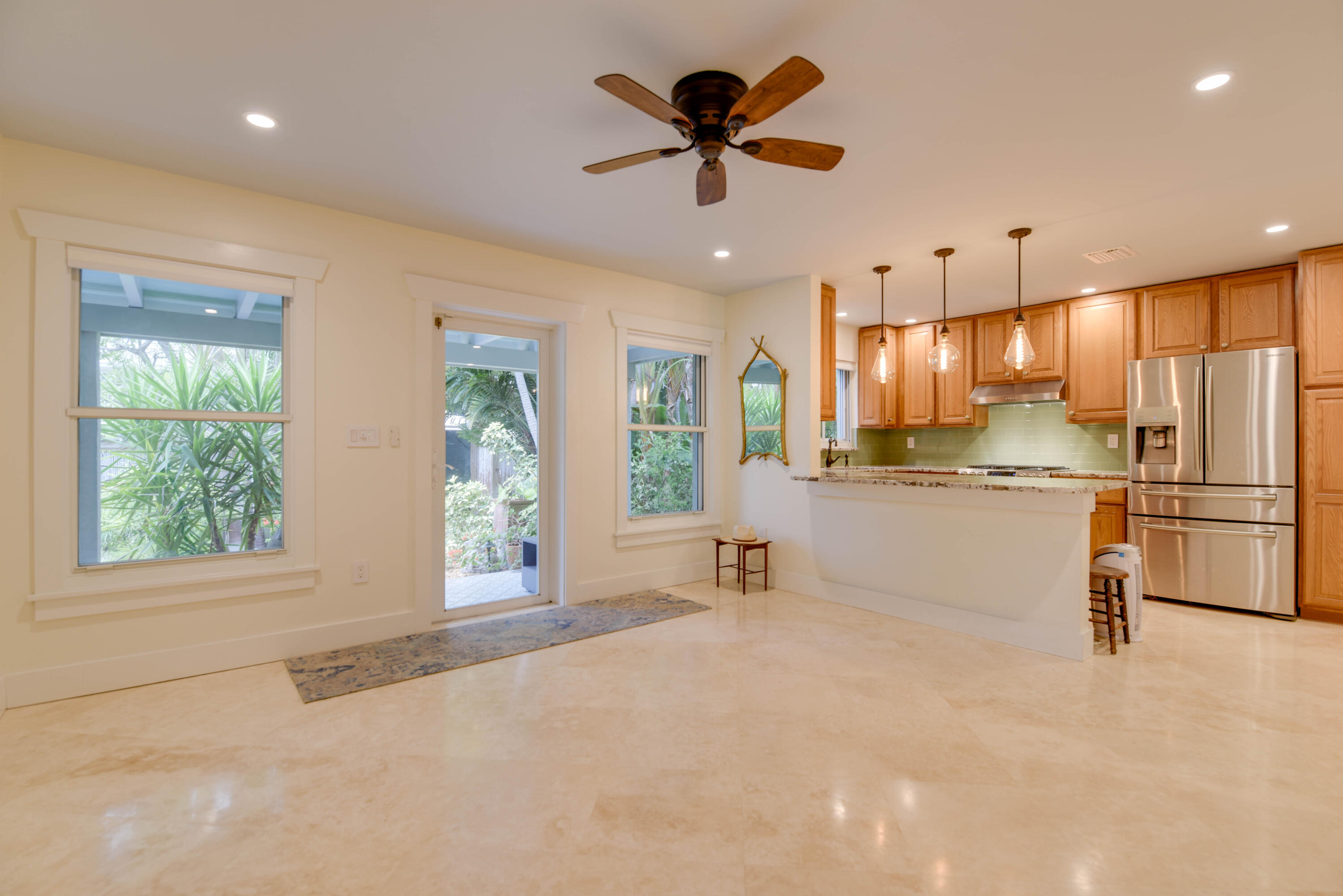3108 Riviera Drive Property Photo 5