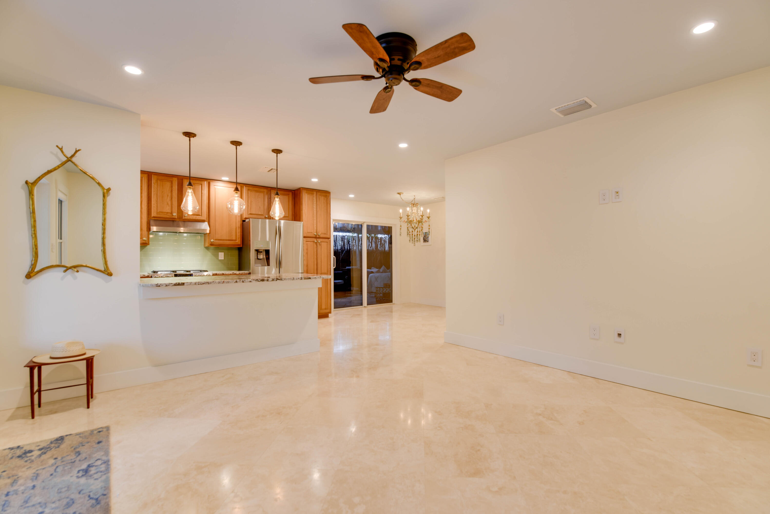 3108 Riviera Drive Property Photo 6