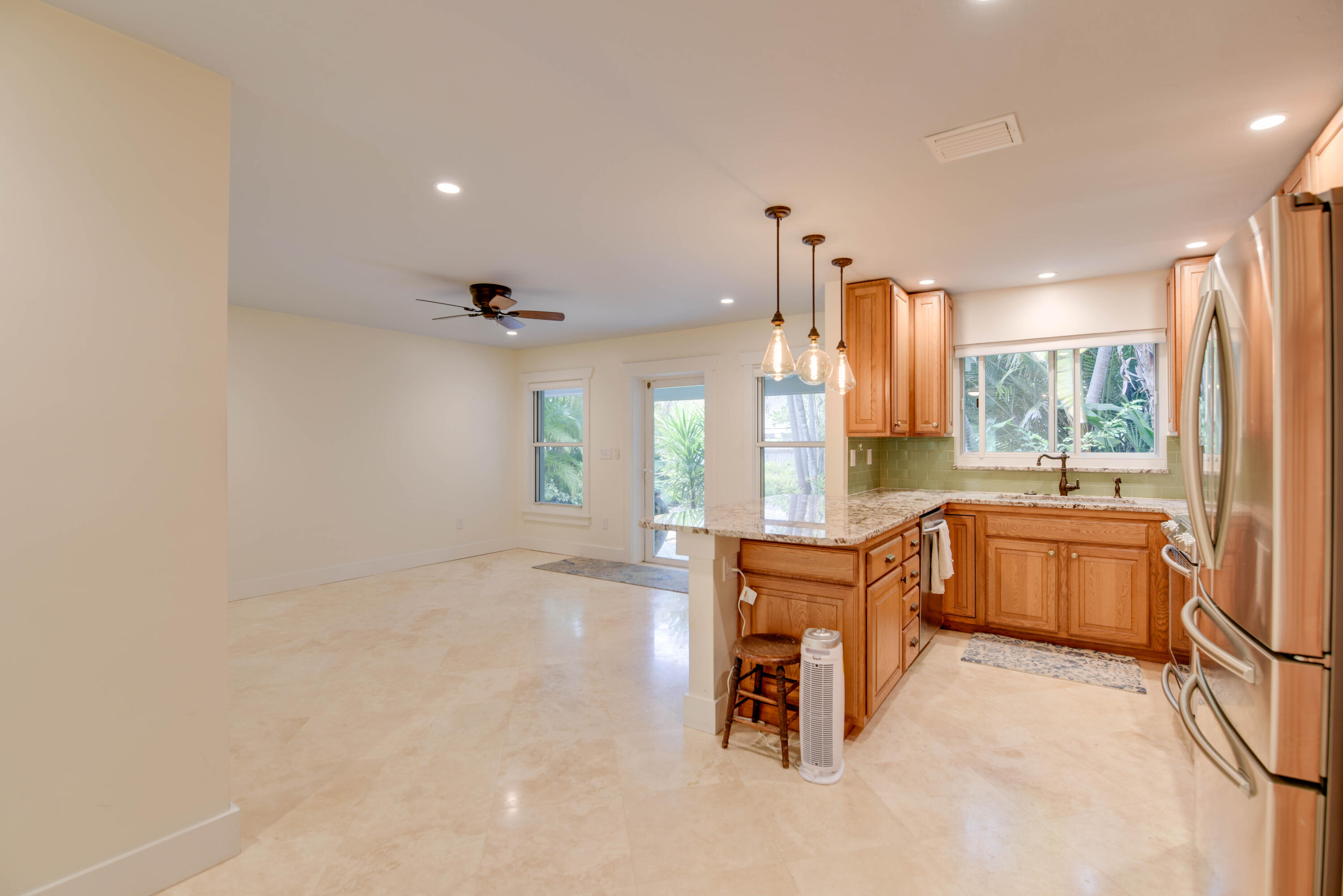 3108 Riviera Drive Property Photo 10