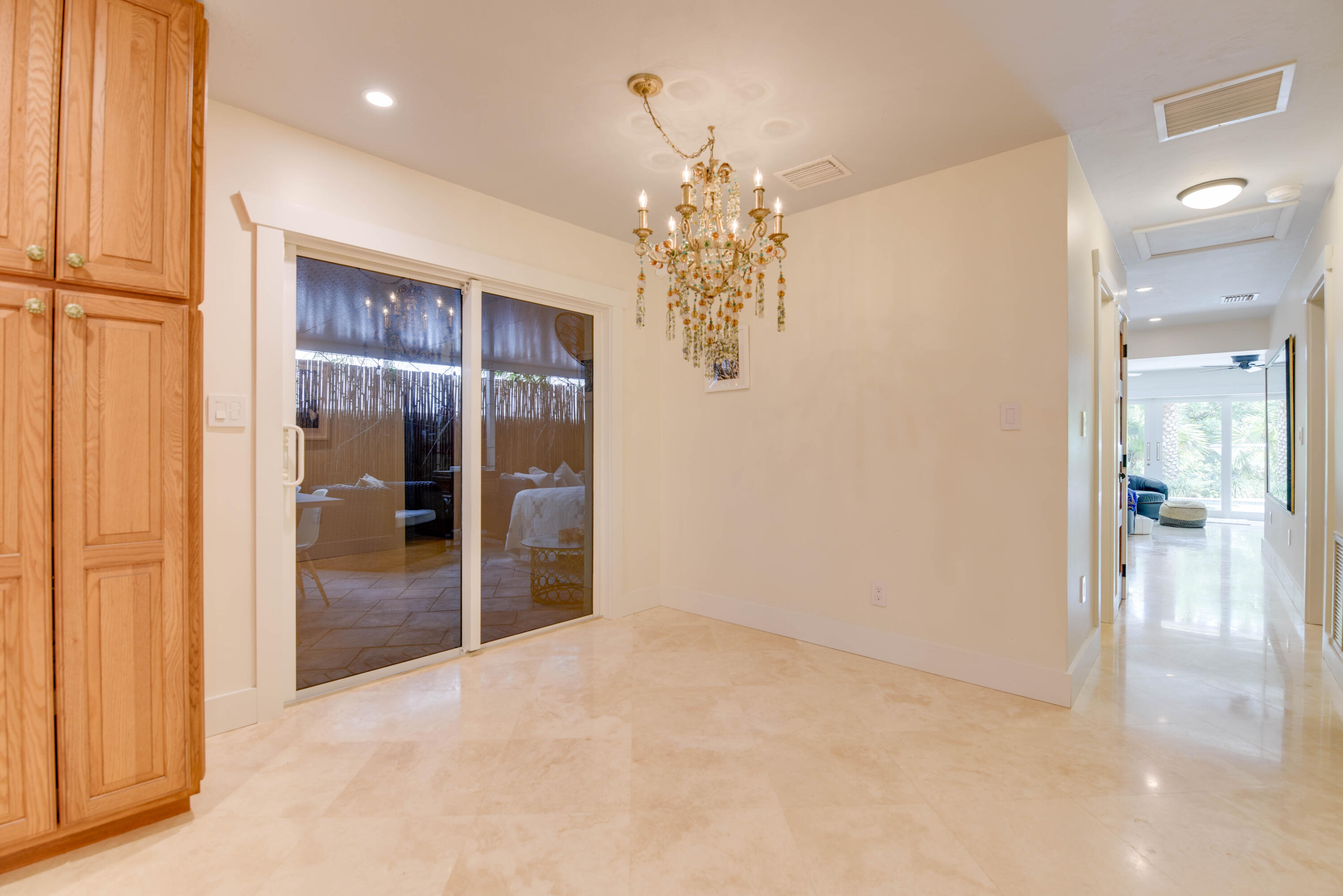 3108 Riviera Drive Property Photo 12