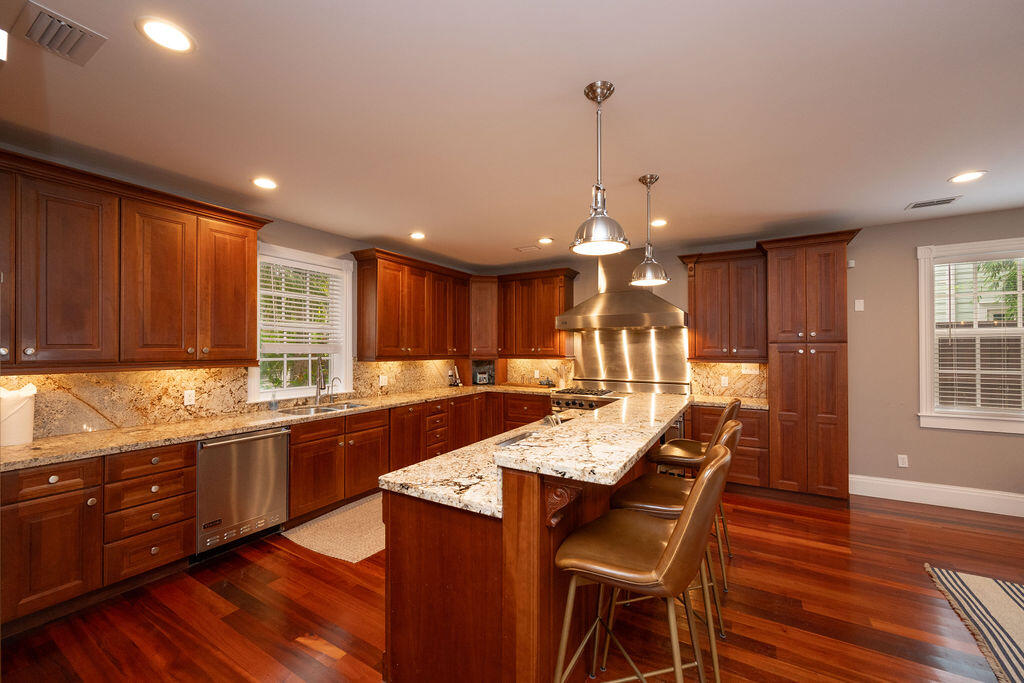 1320 South Street Property Photo 6