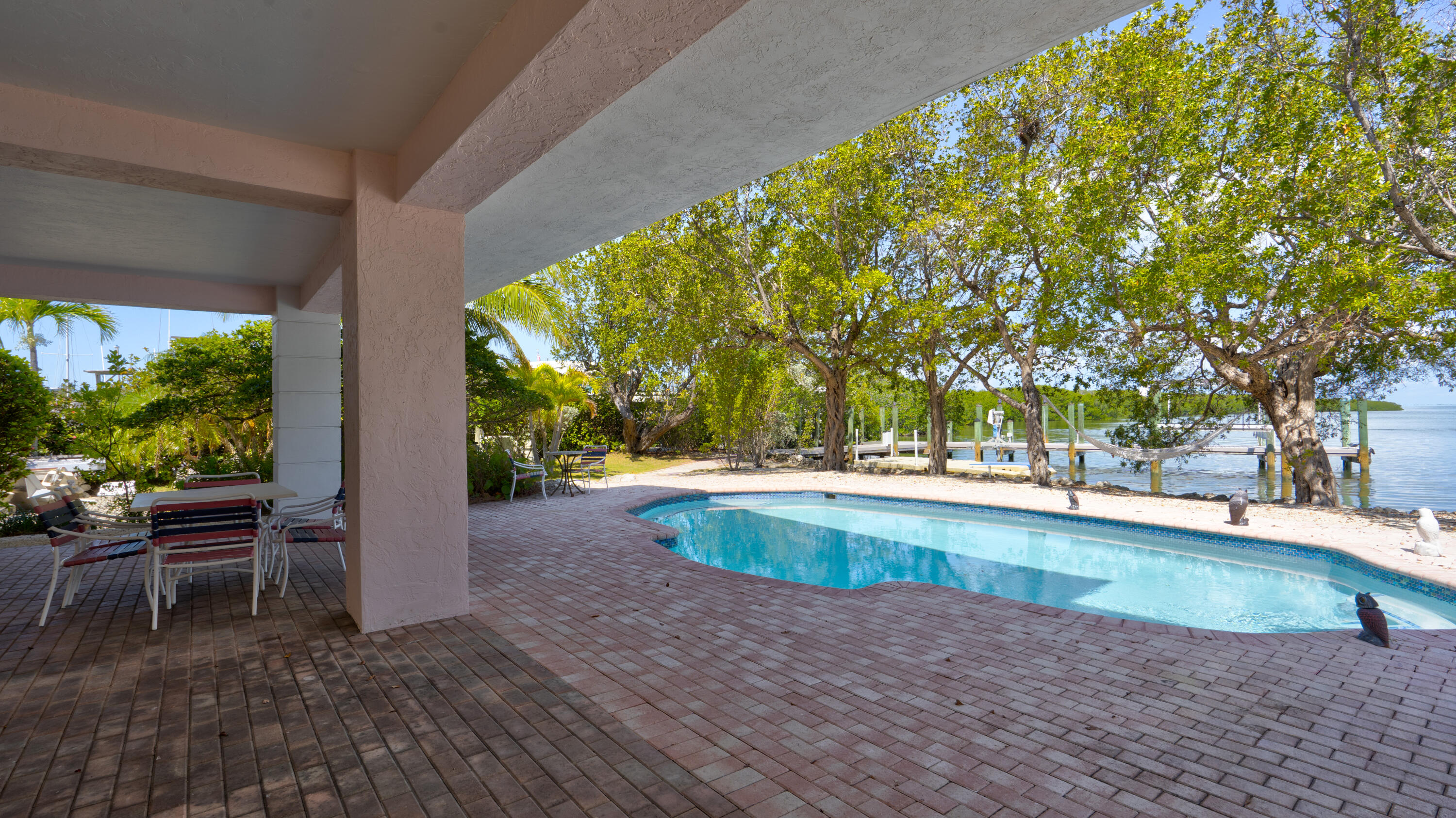 1101 Mastic Street Property Photo 36