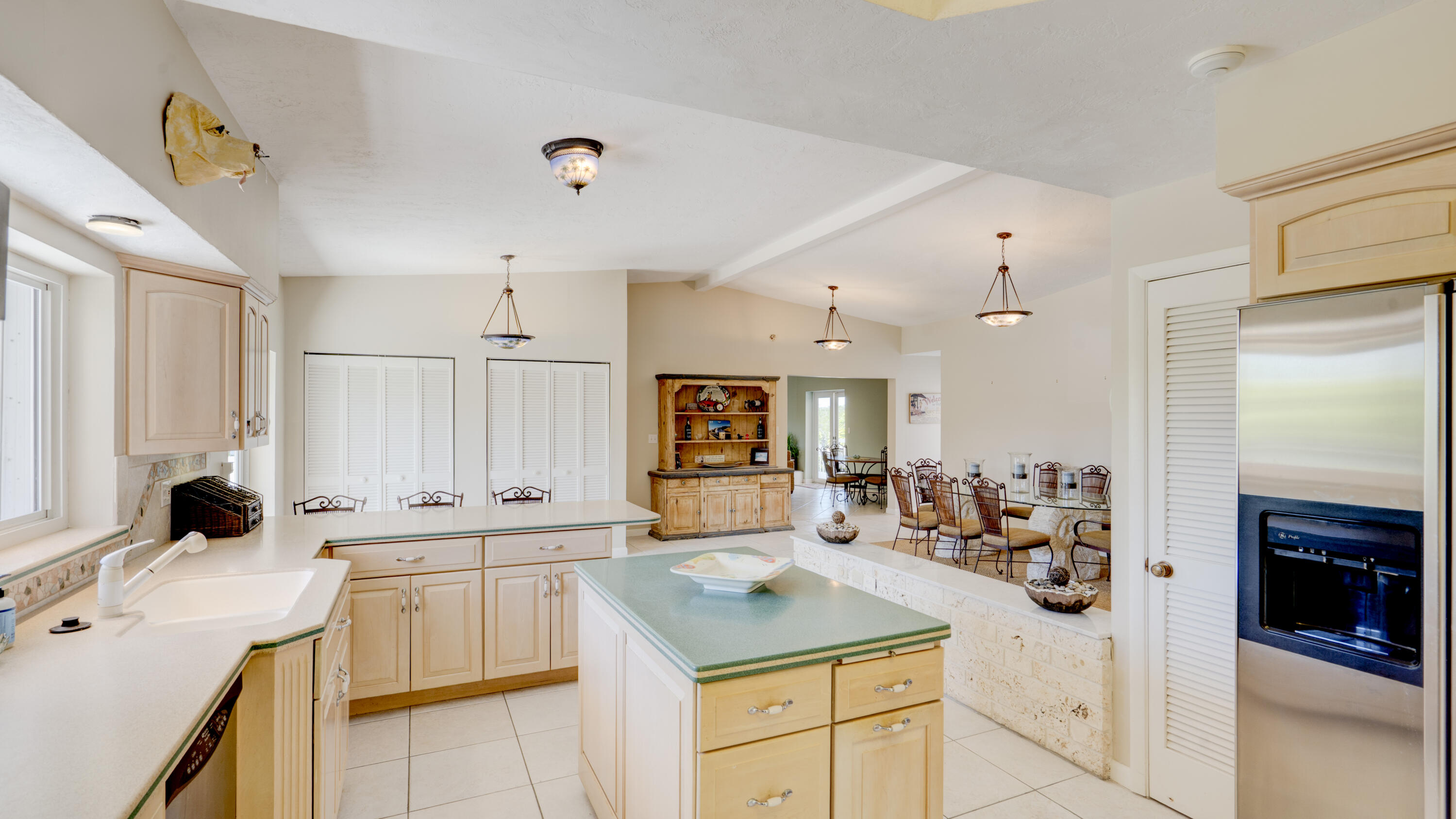 1101 Mastic Street Property Photo 53