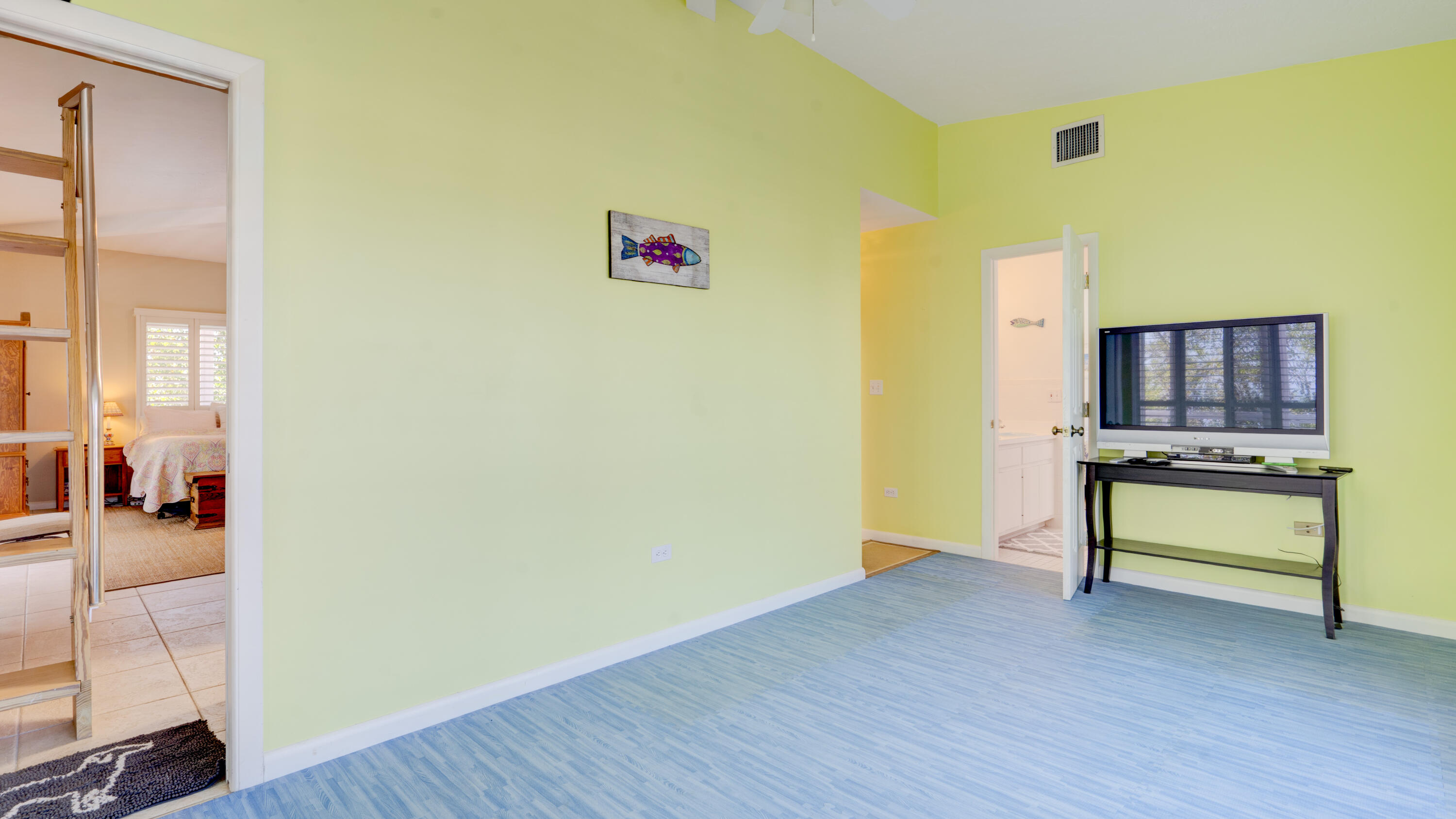 1101 Mastic Street Property Photo 100