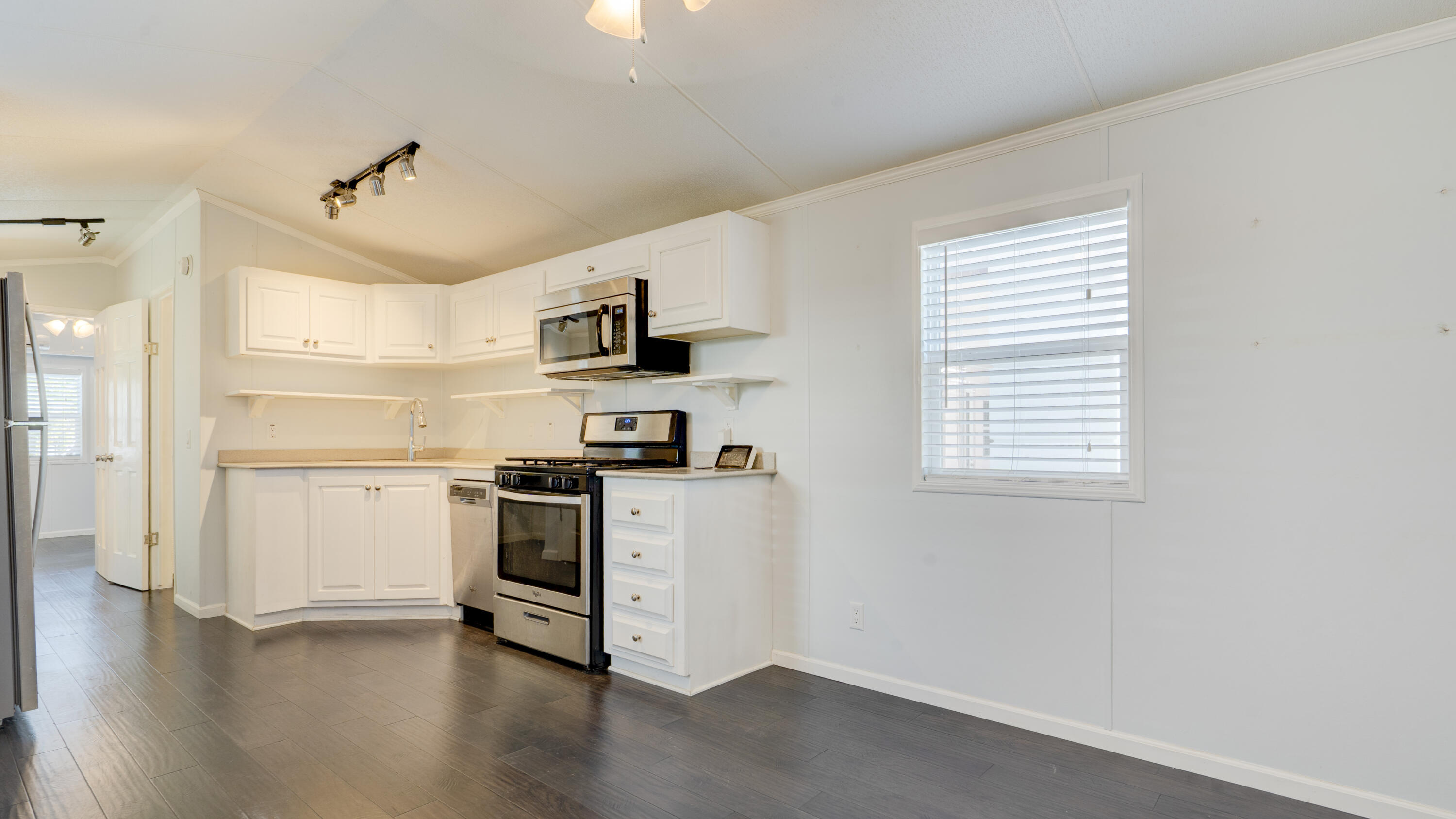 1101 Mastic Street Property Photo 121