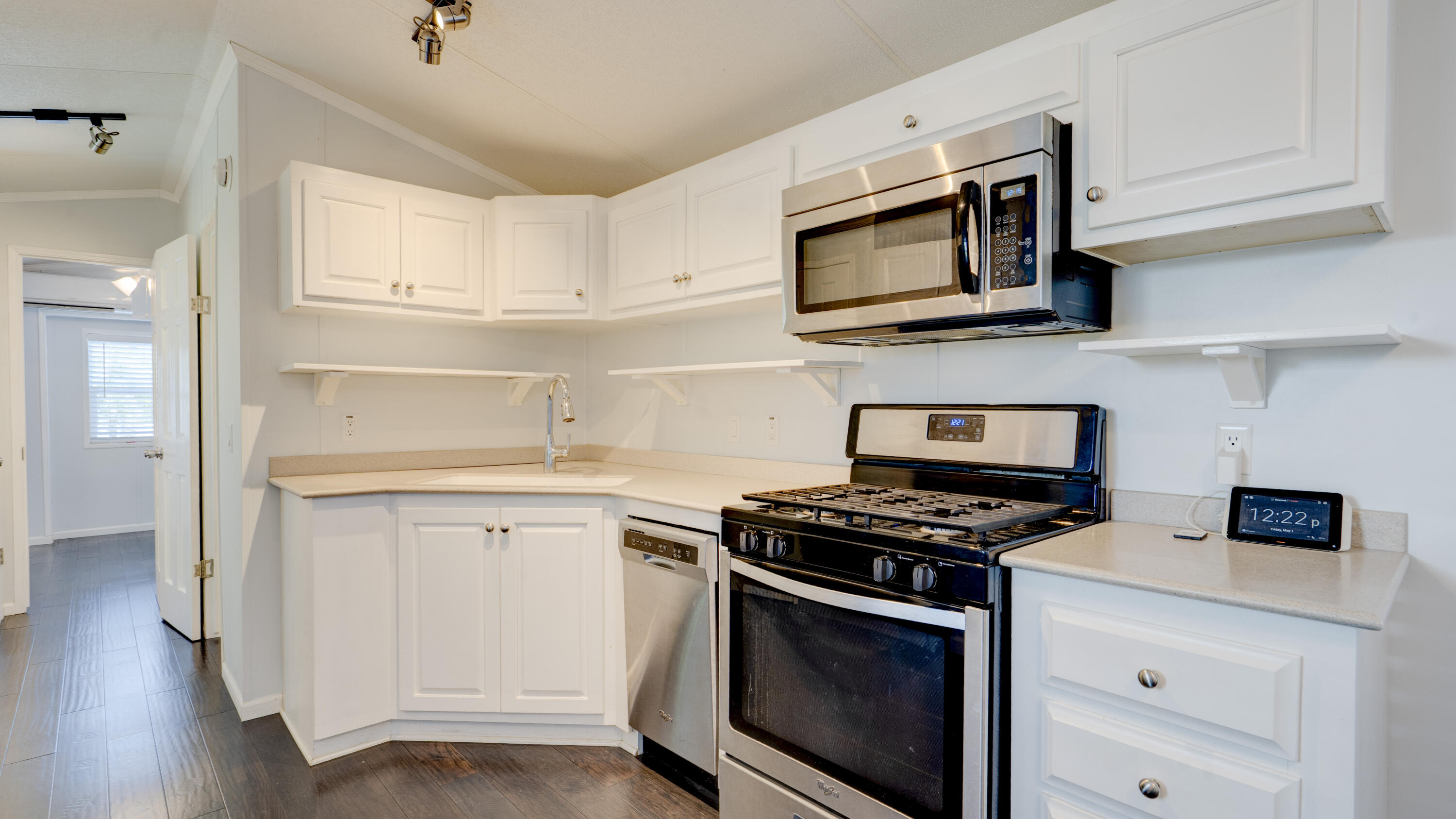 1101 Mastic Street Property Photo 122
