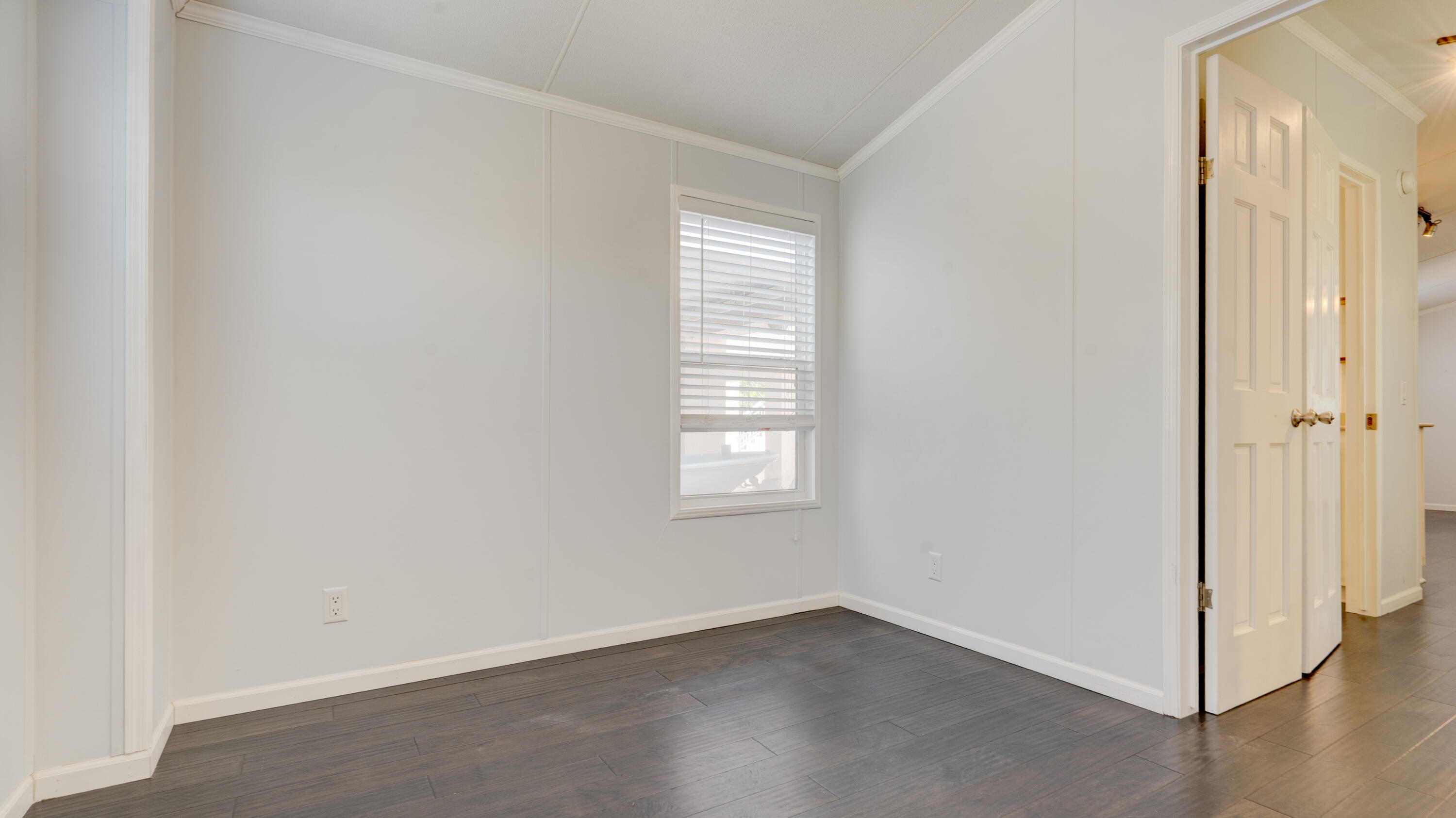 1101 Mastic Street Property Photo 129