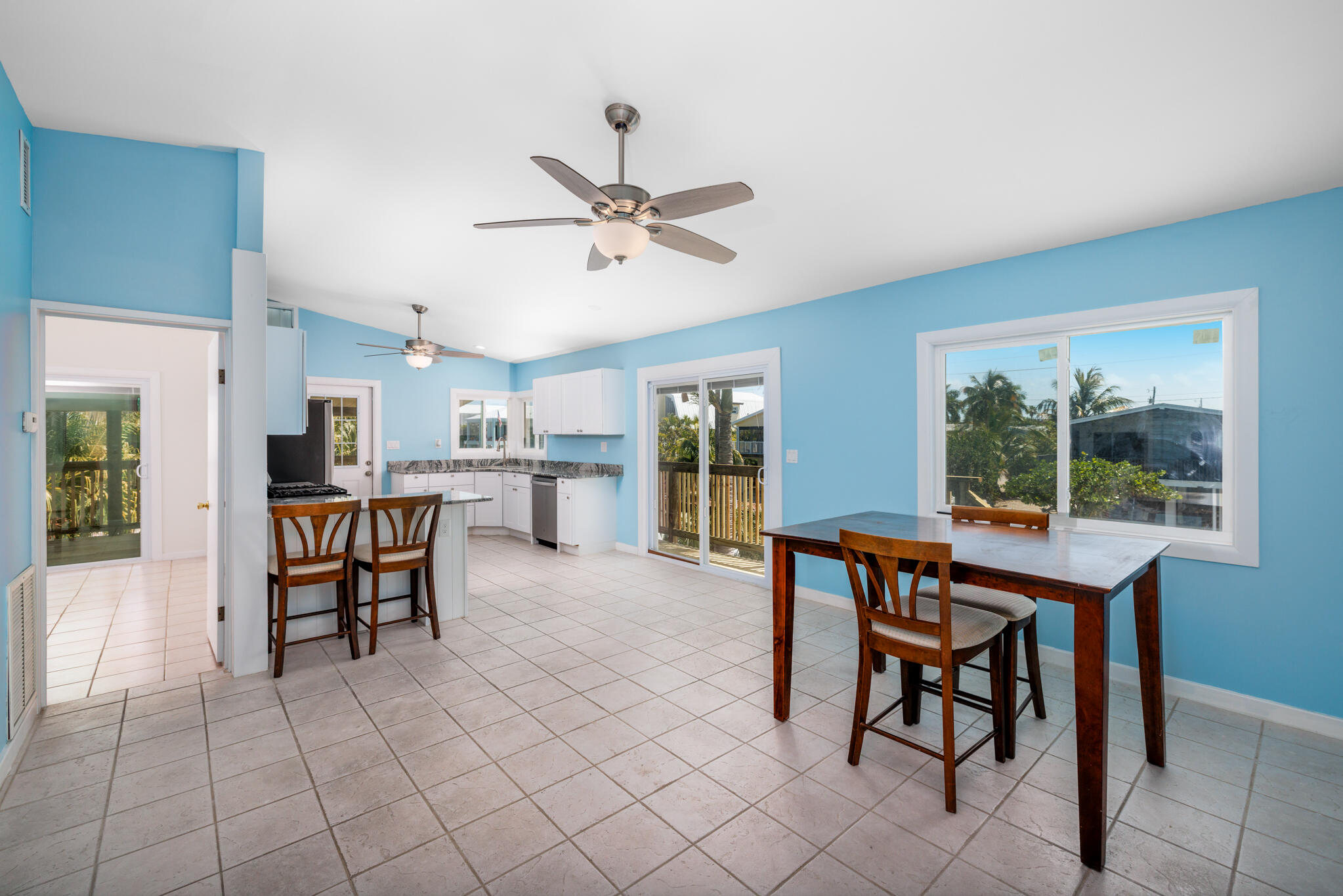22953 John Silver Lane Property Photo 6