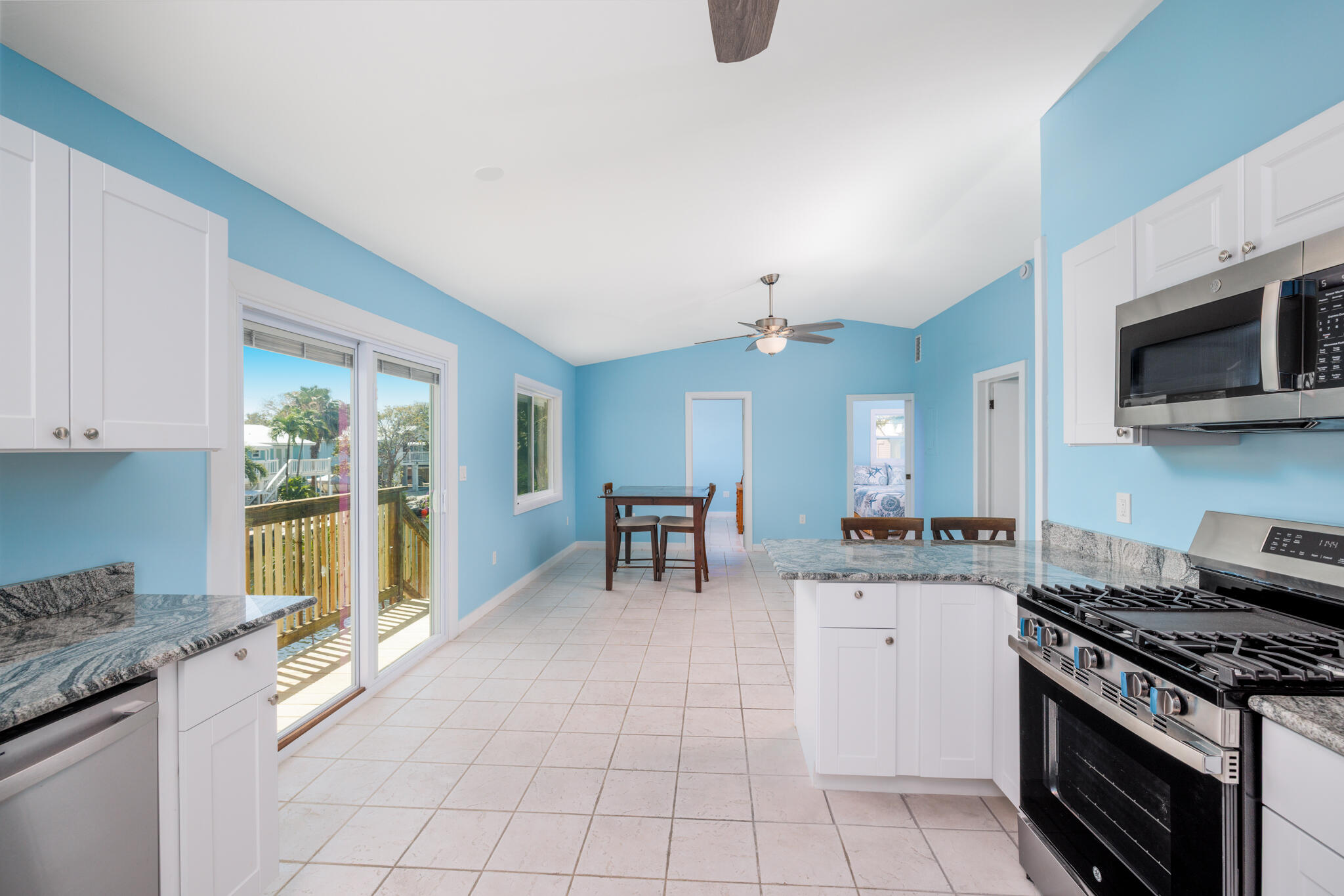 22953 John Silver Lane Property Photo 8