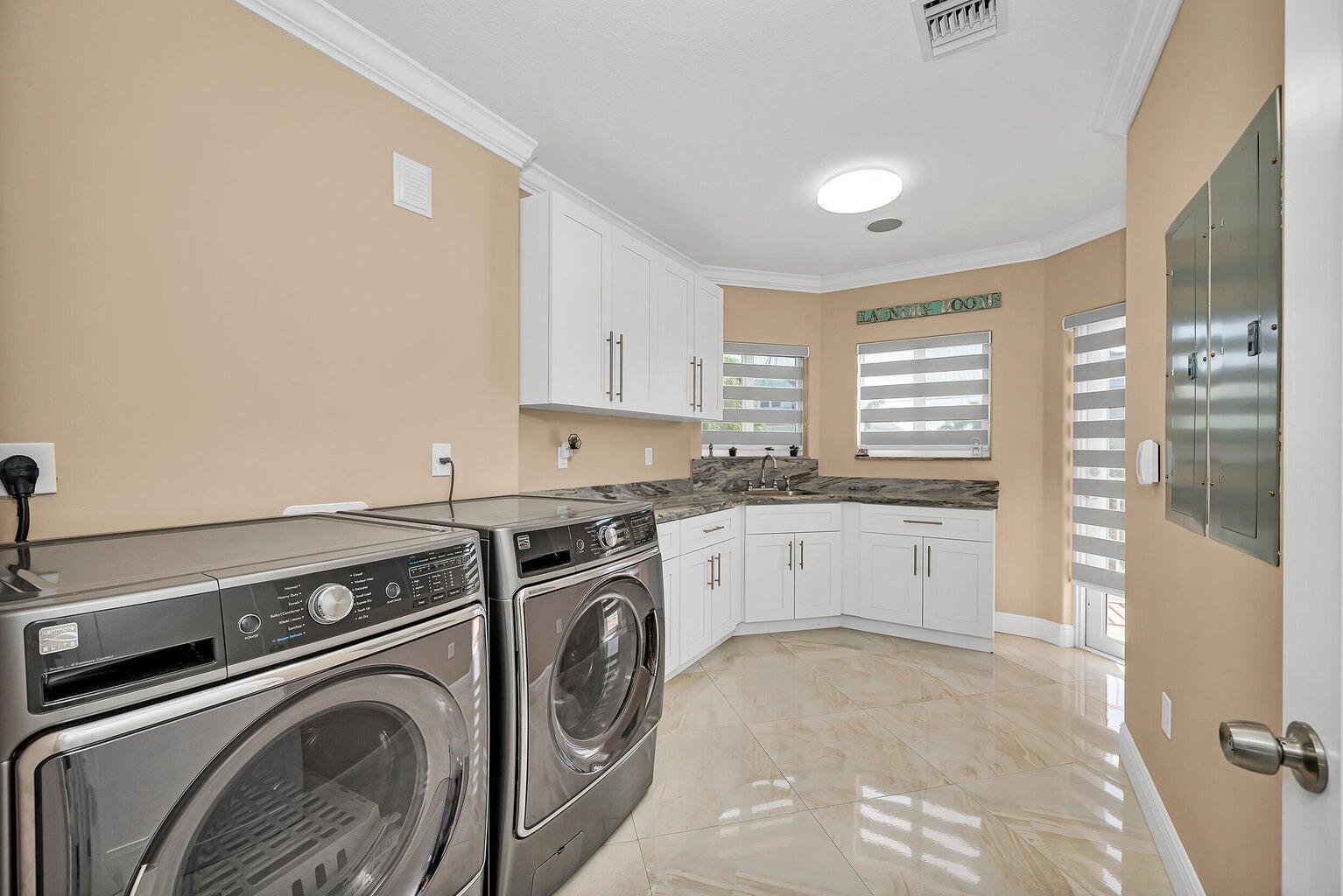 112 N Bounty Lane Property Photo 41