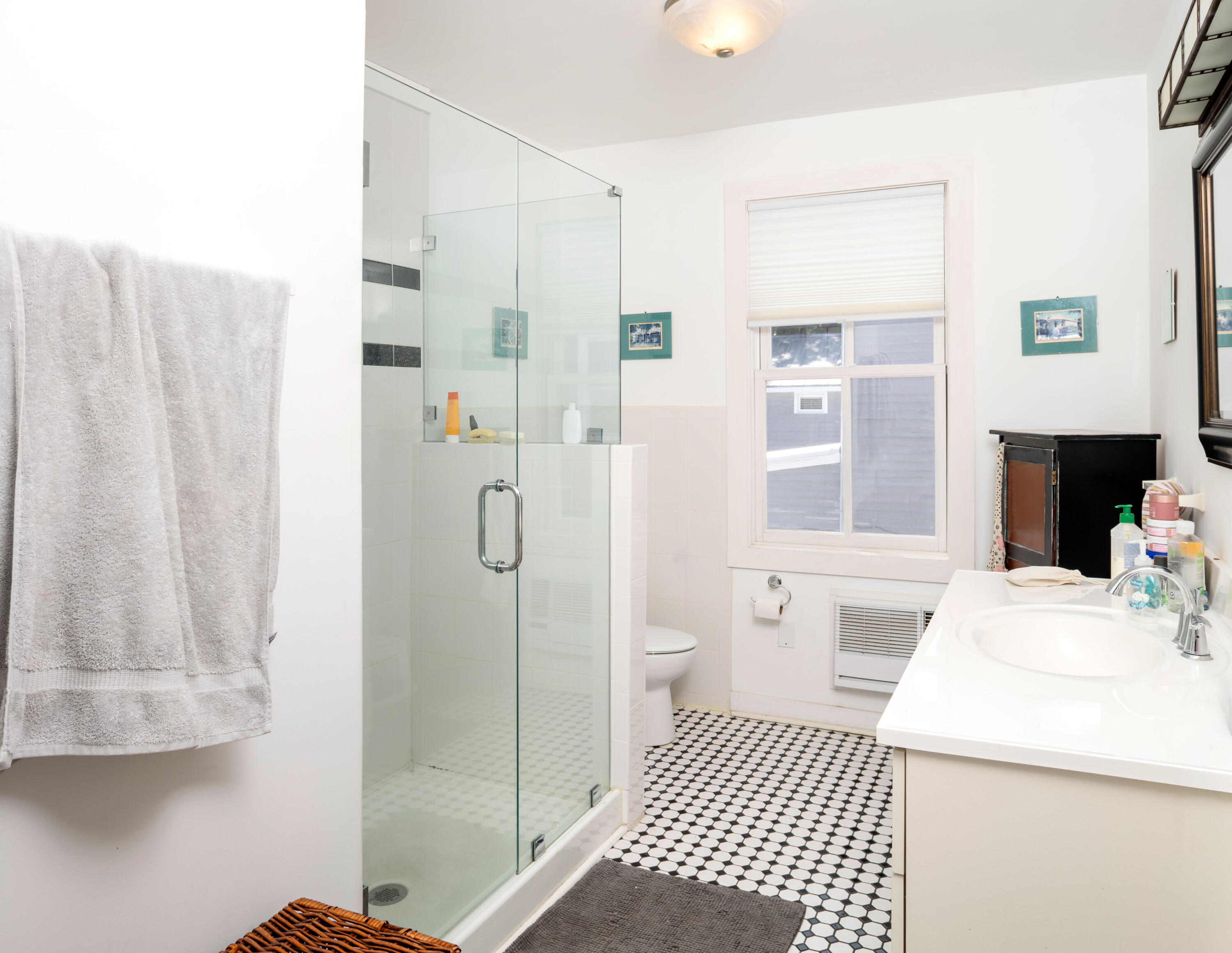 800 Elizabeth Street Property Photo 21