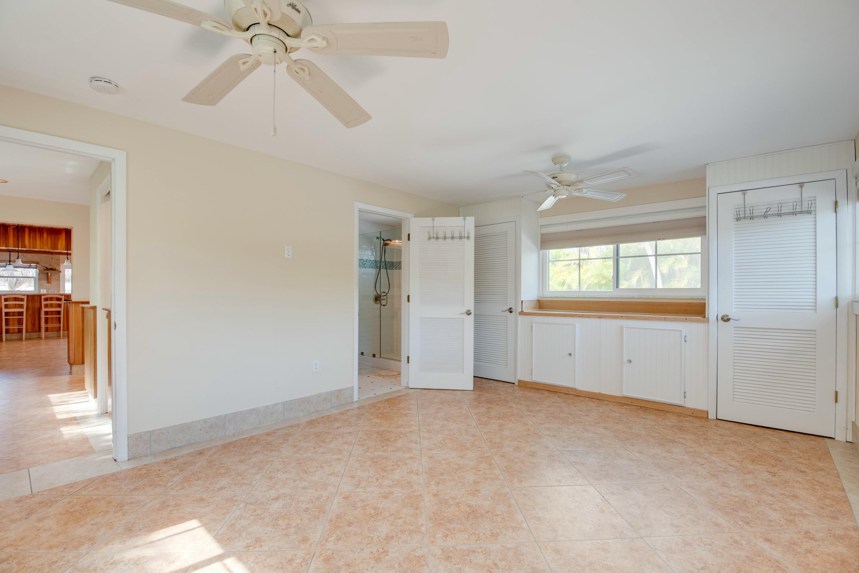 1136 W Shore Drive Property Photo 38