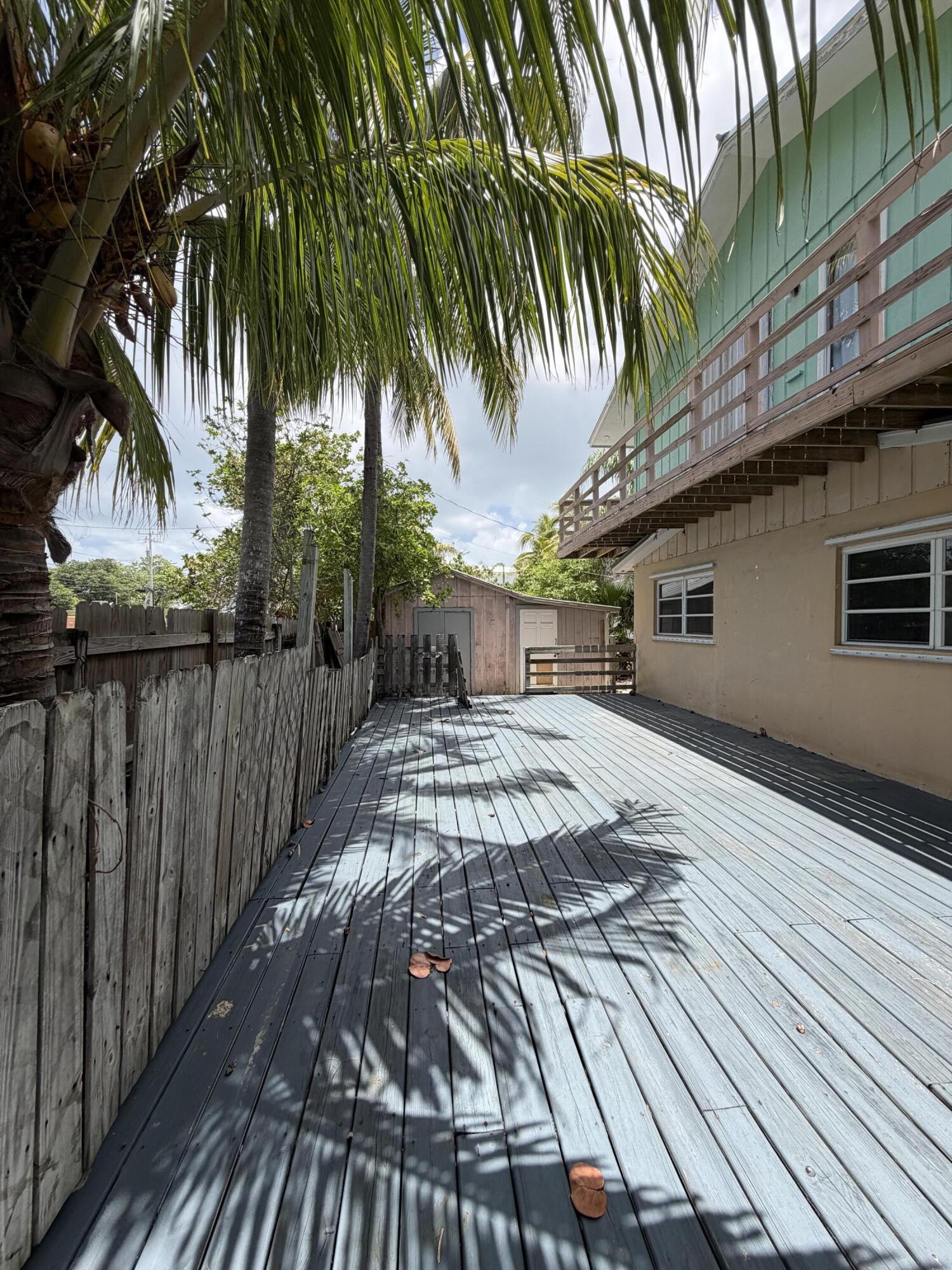 1614 Dennis Street B Property Photo 9