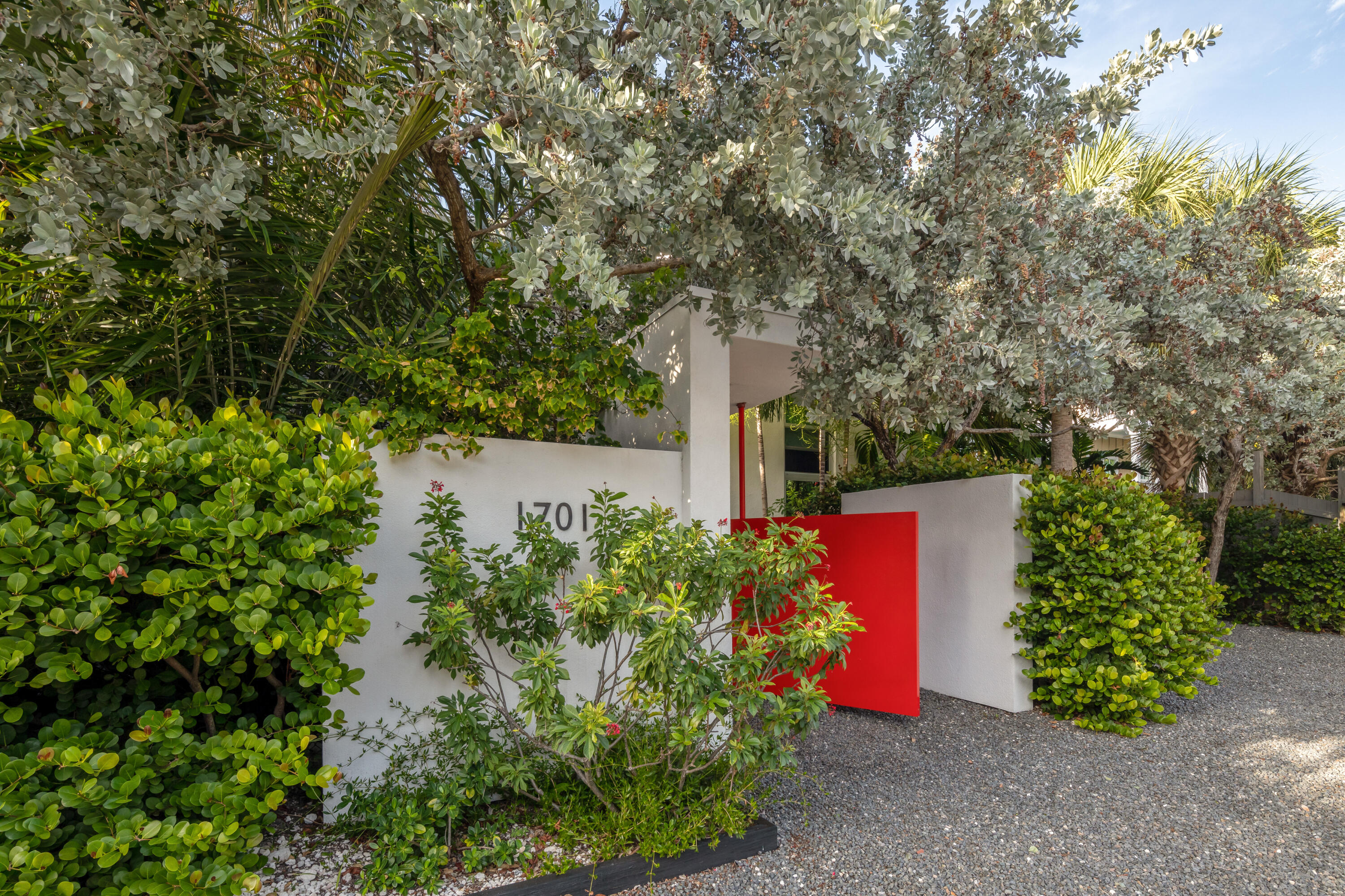 1701 Laird Street Property Photo 41