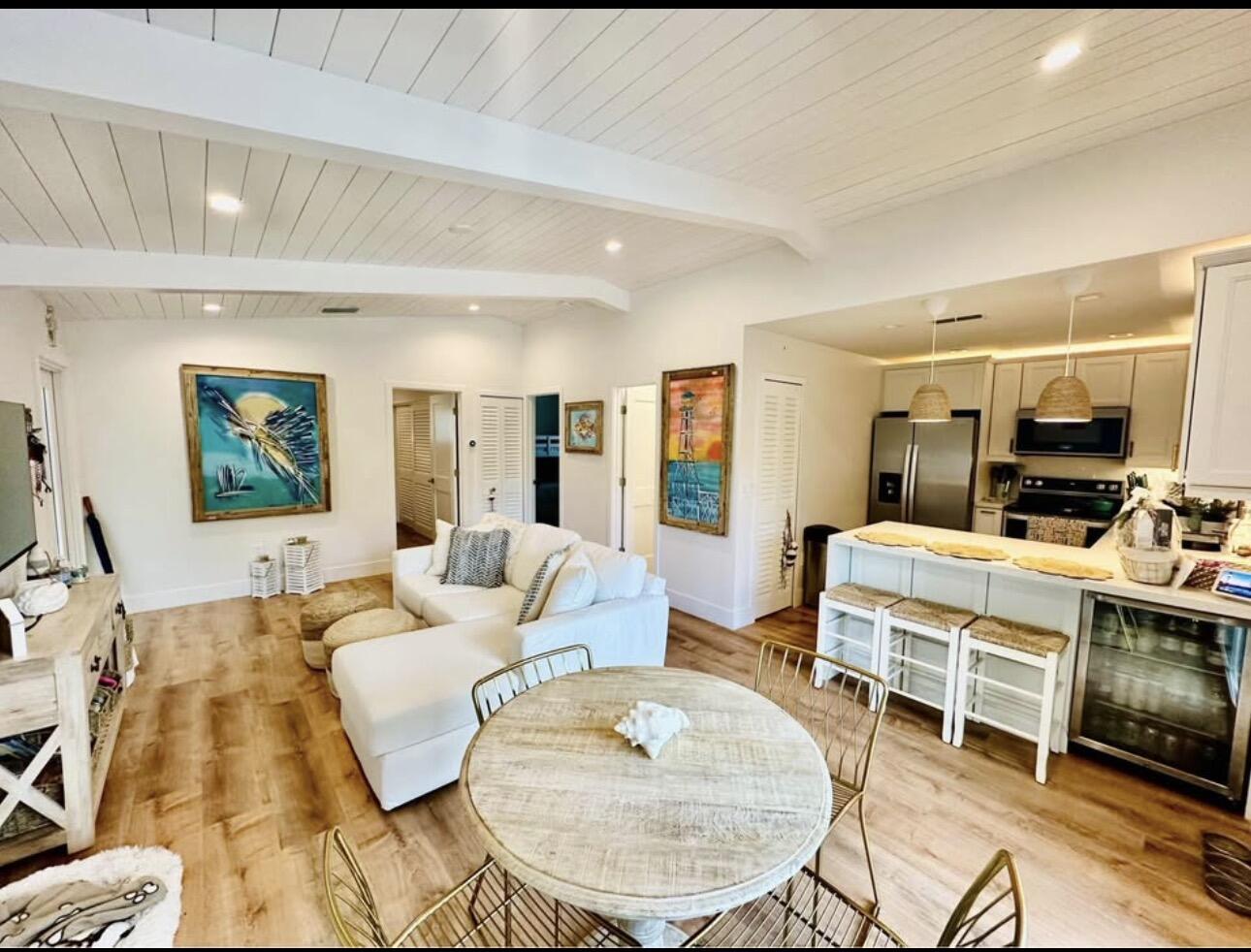 106 Mangrove Avenue Property Photo 4
