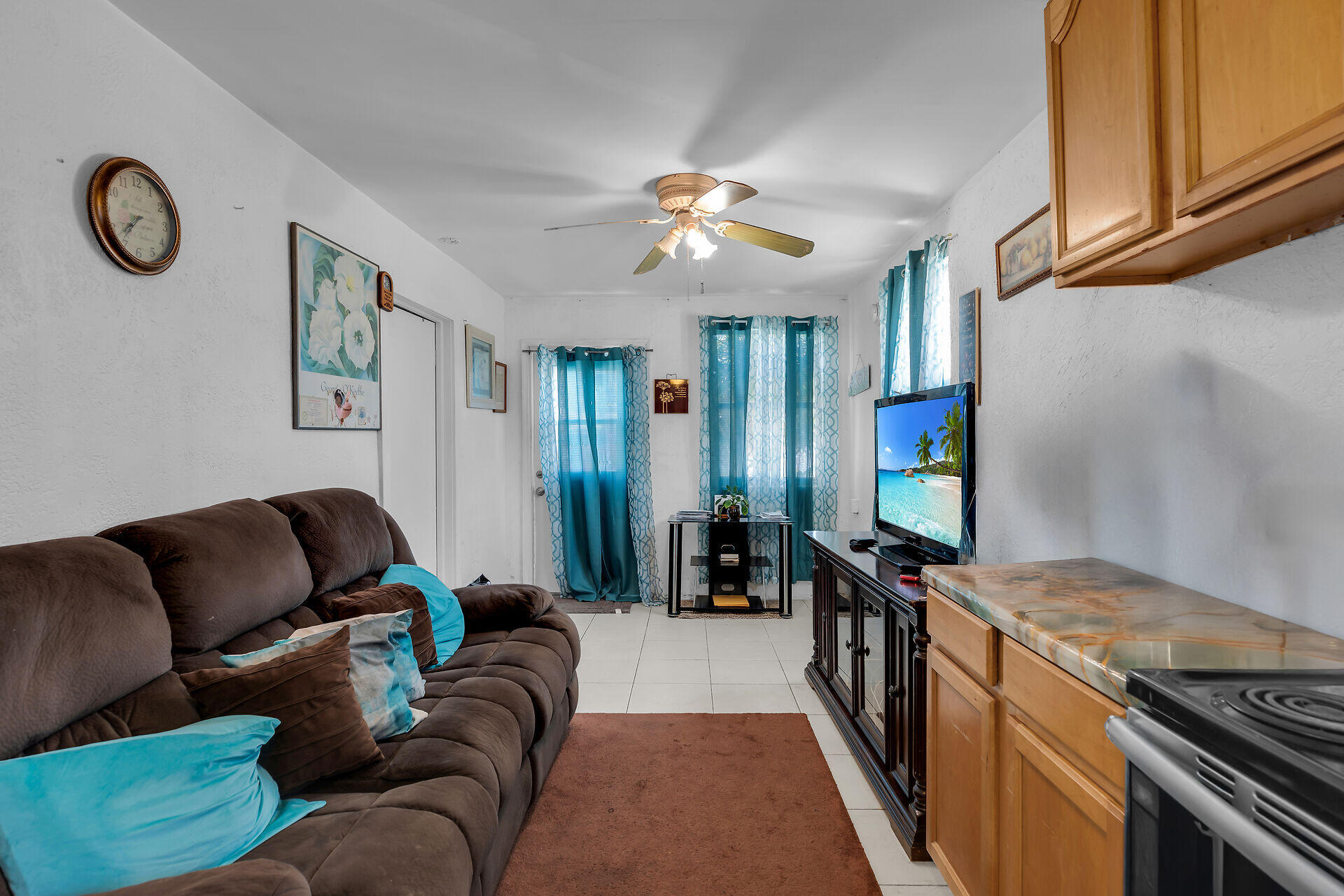 245 41st Street Property Photo 7