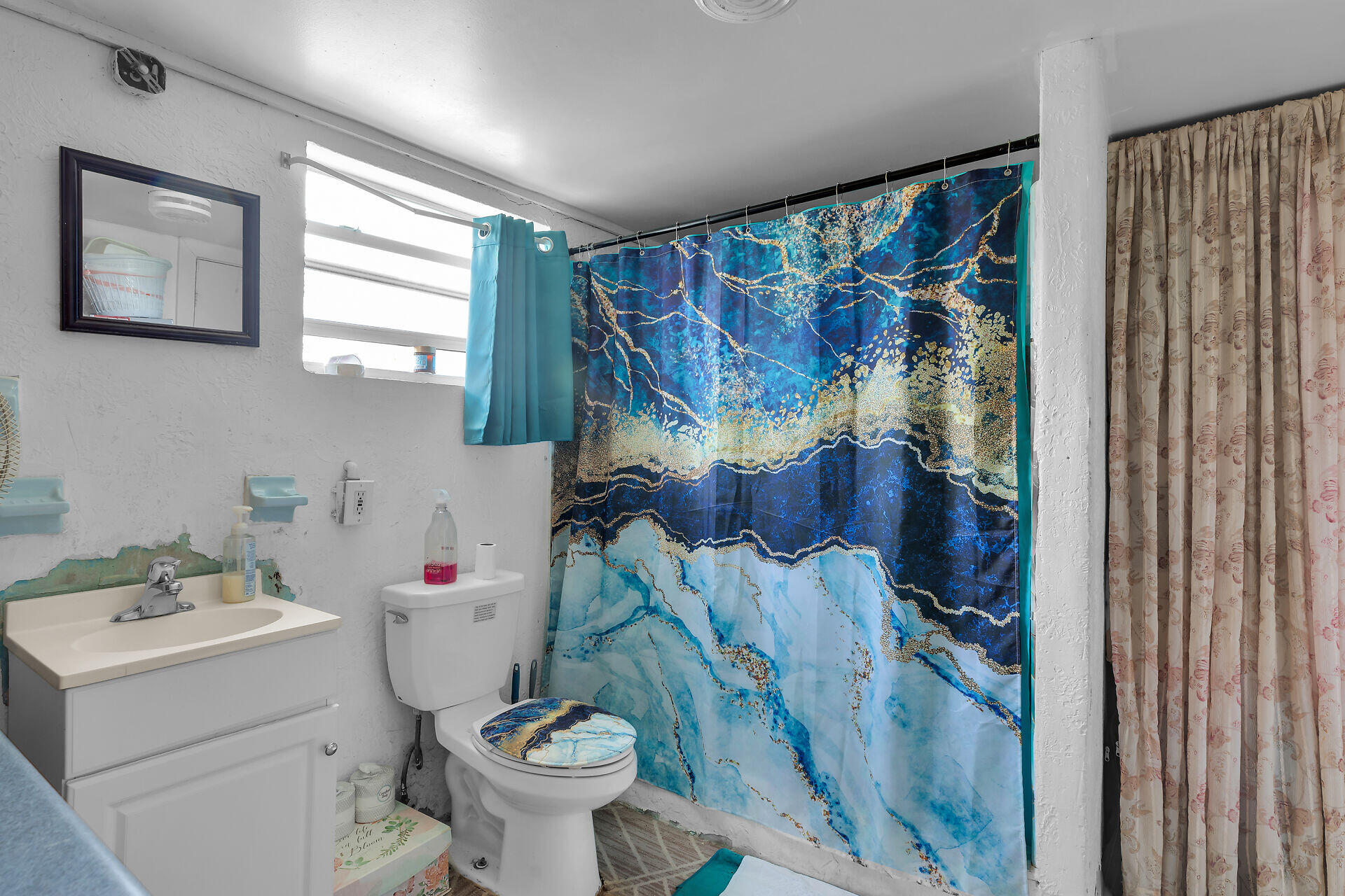 245 41st Street Property Photo 11