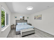 565 95th Street Property Photo 14