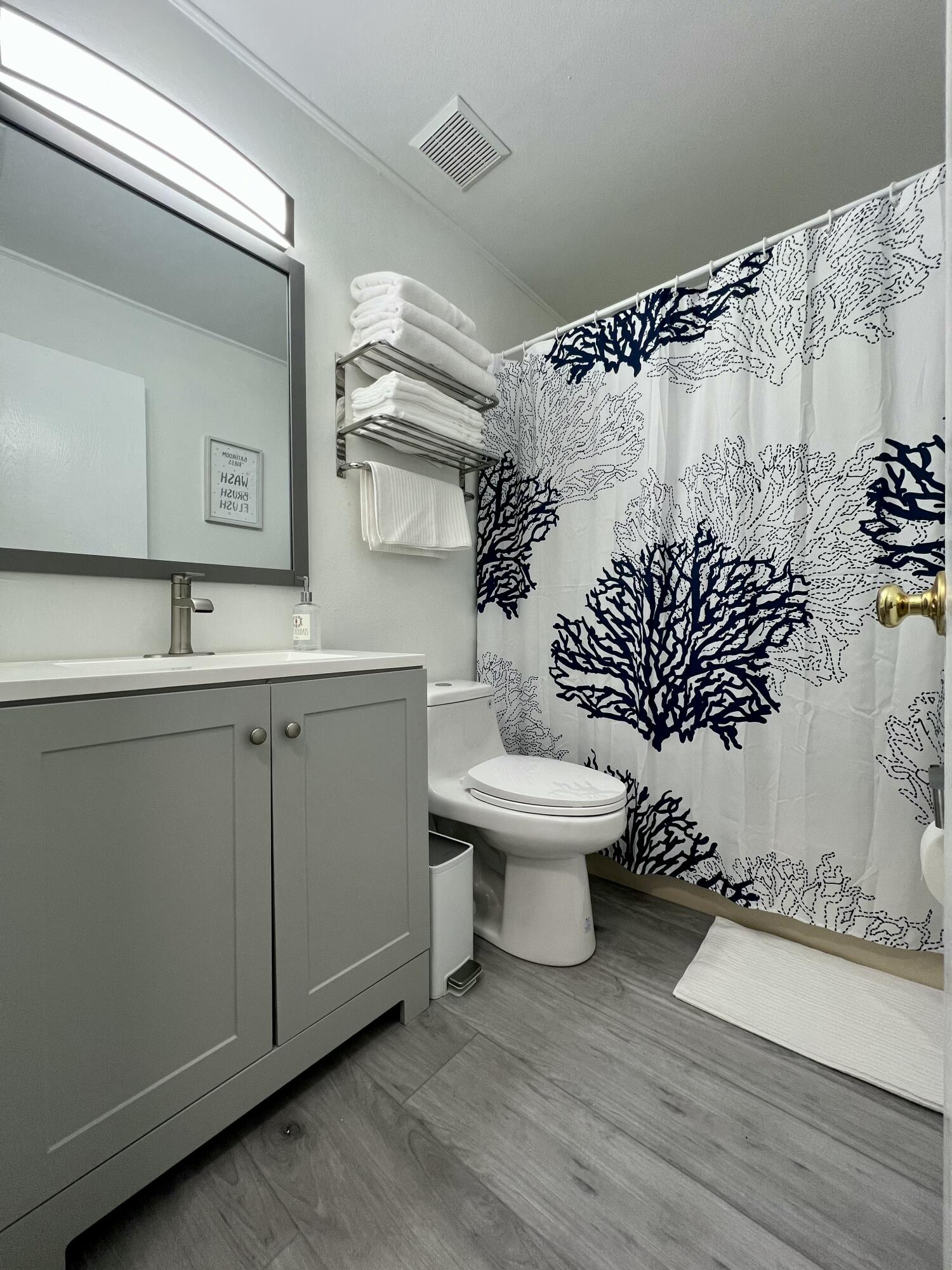 565 95th Street Property Photo 18