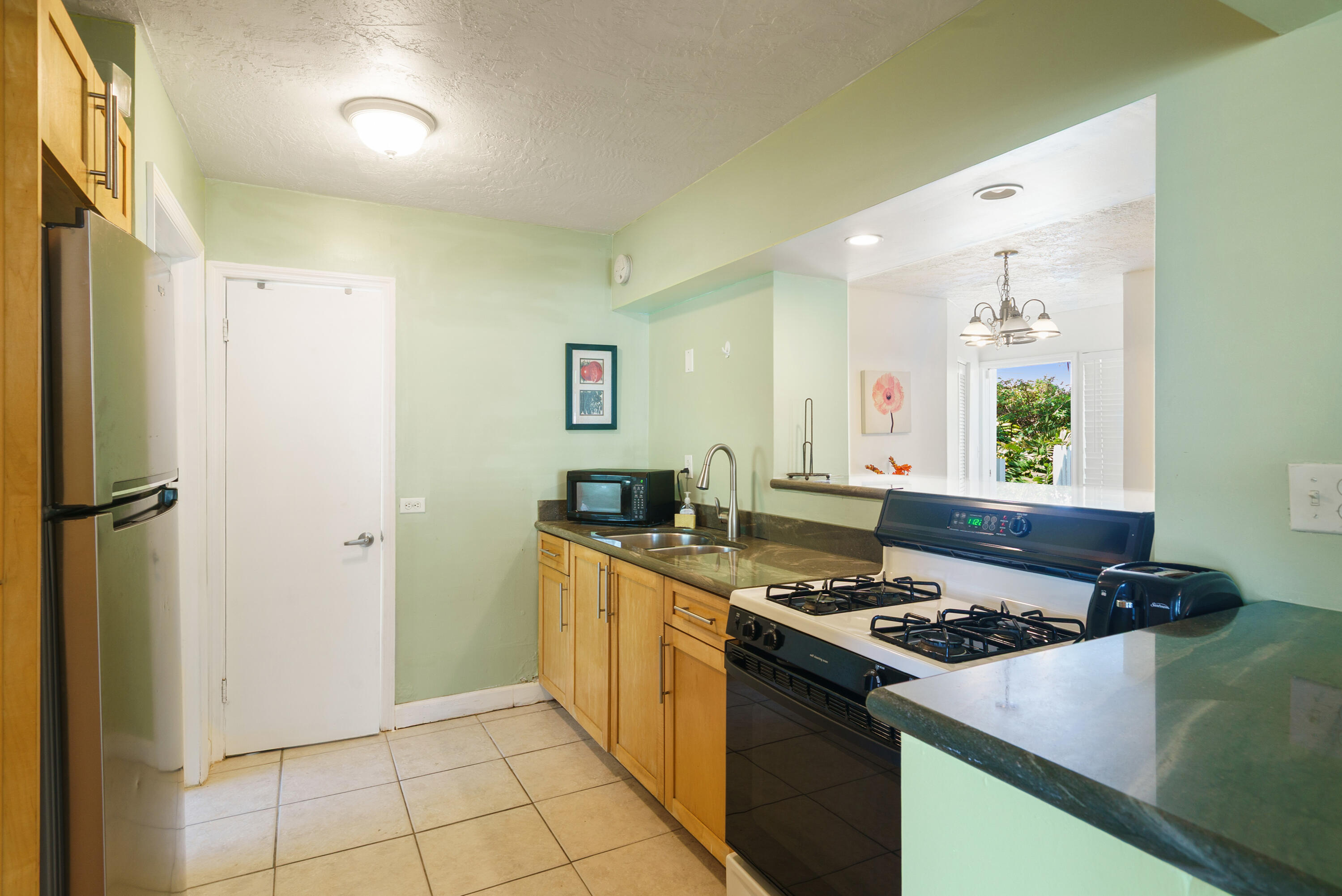 189 Ocean Drive Property Photo 38