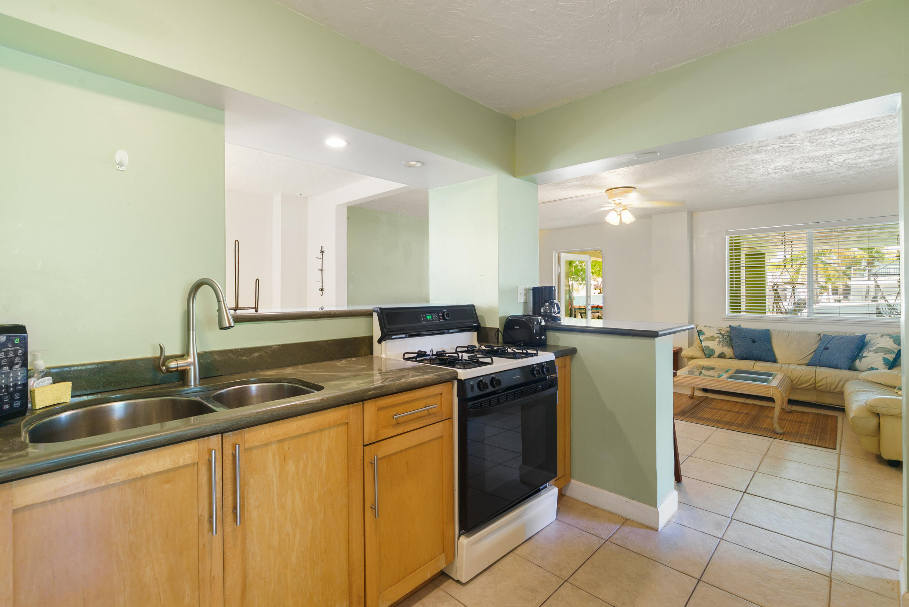 189 Ocean Drive Property Photo 39