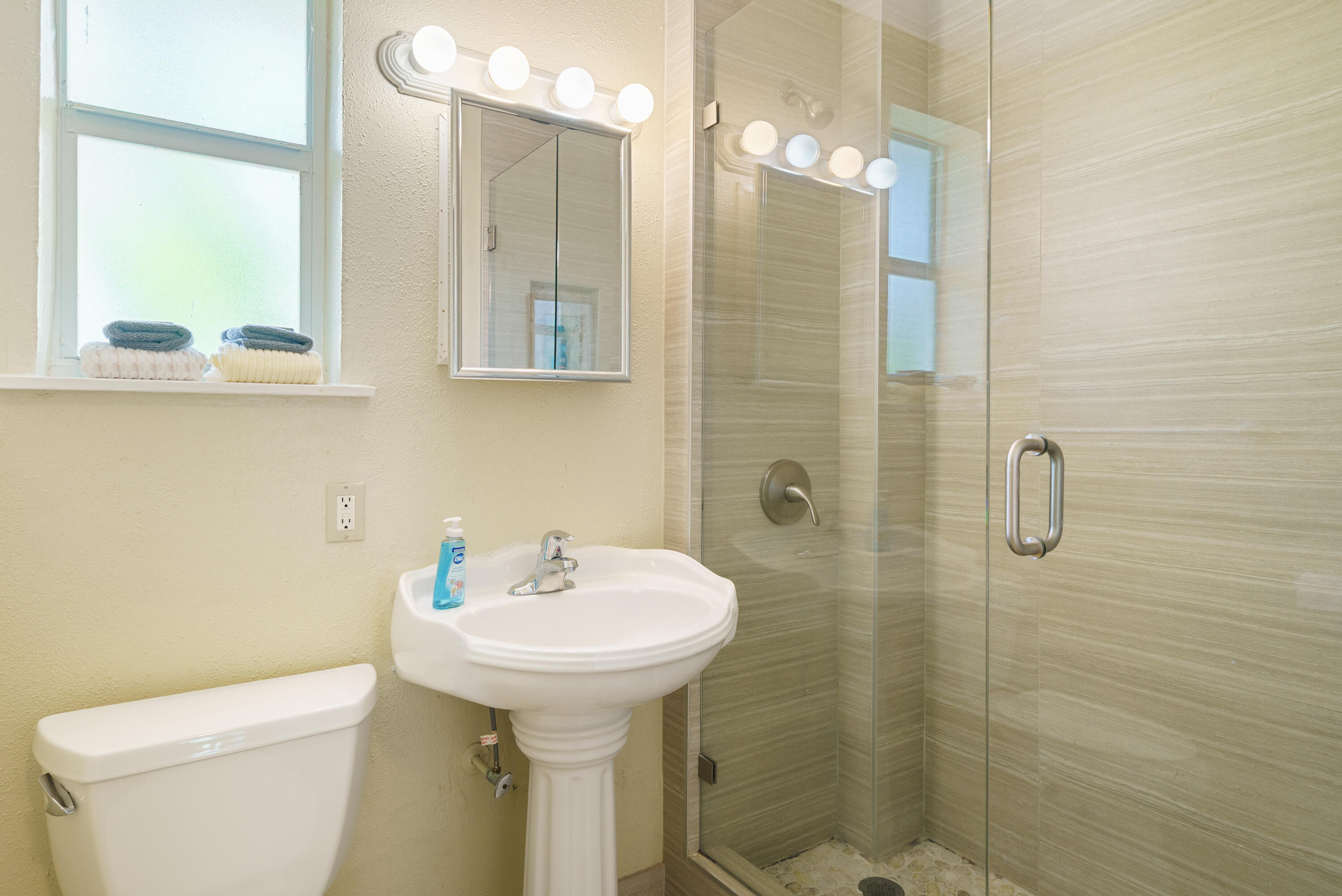 189 Ocean Drive Property Photo 40