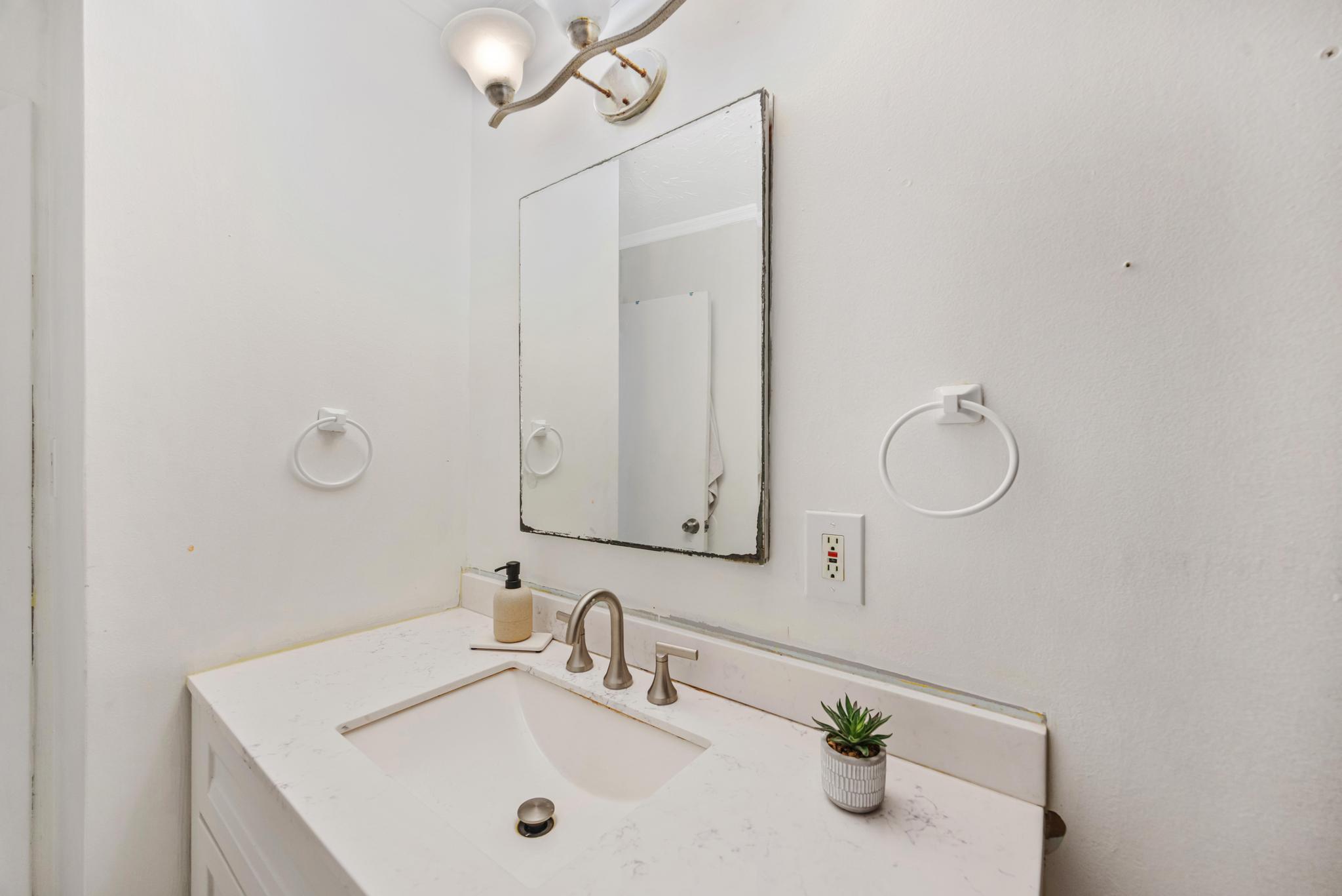 28e 12th Avenue Property Photo 15