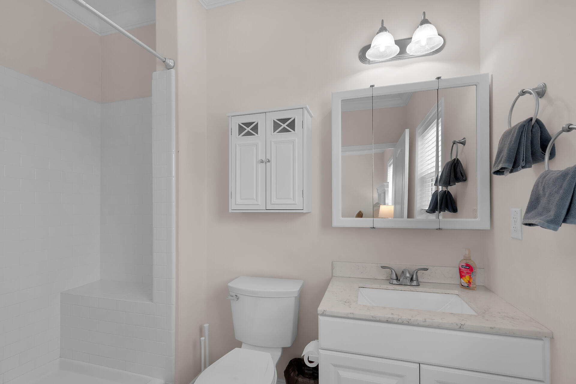 559 Powell Avenue Property Photo 35