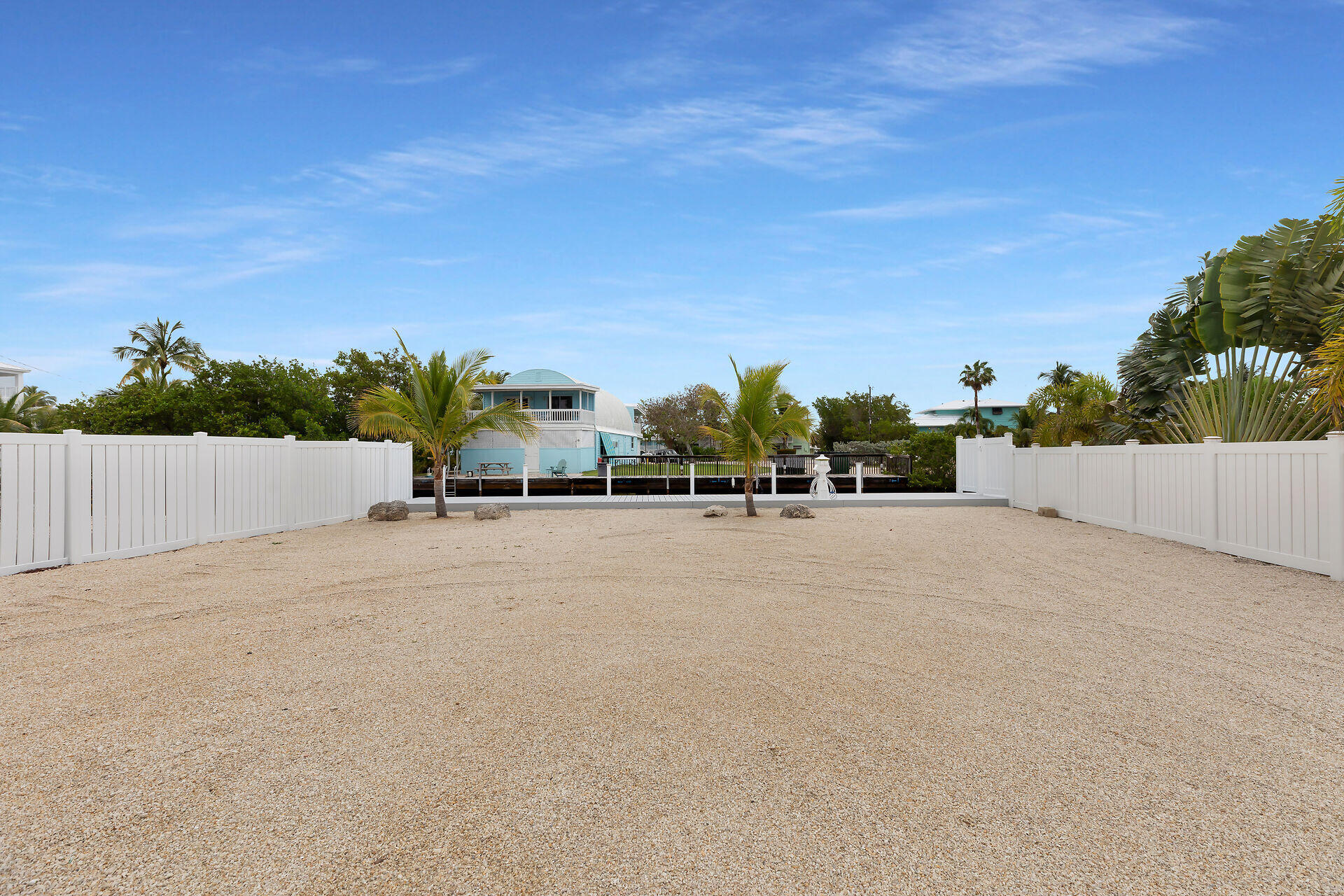 559 Powell Avenue Property Photo 48