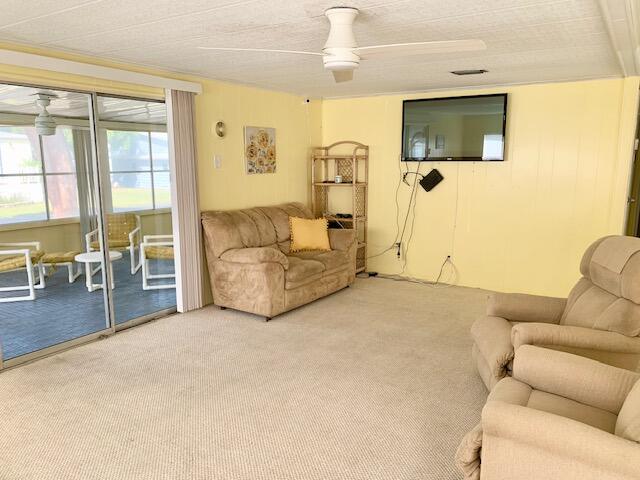 901 S Emerald Drive Property Photo 12