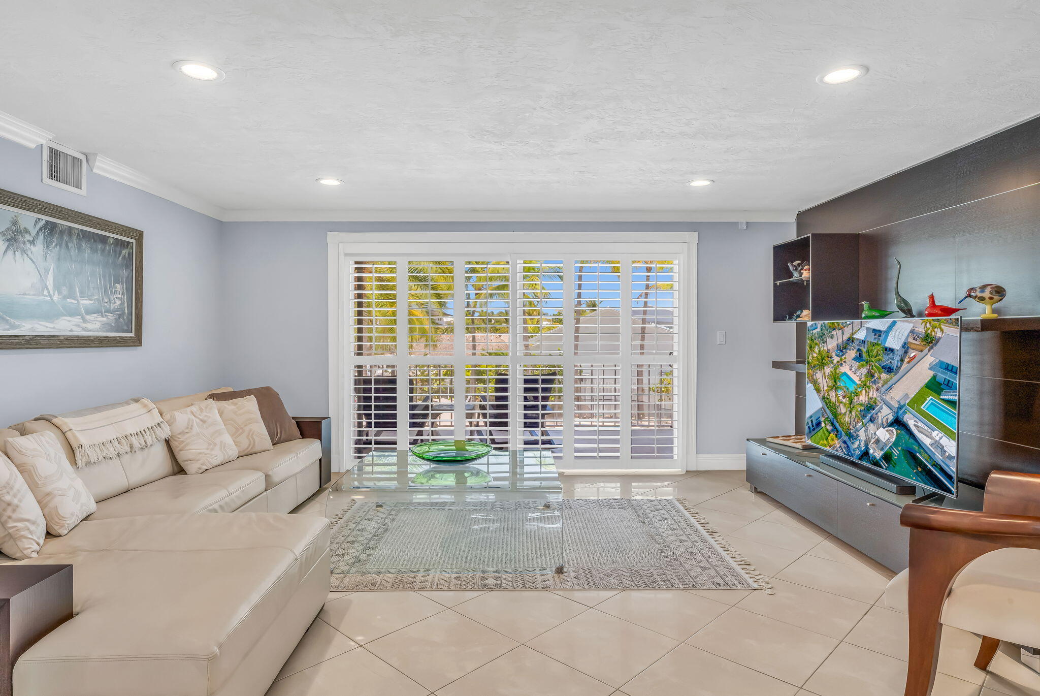 437 Laguna Avenue Property Photo 9