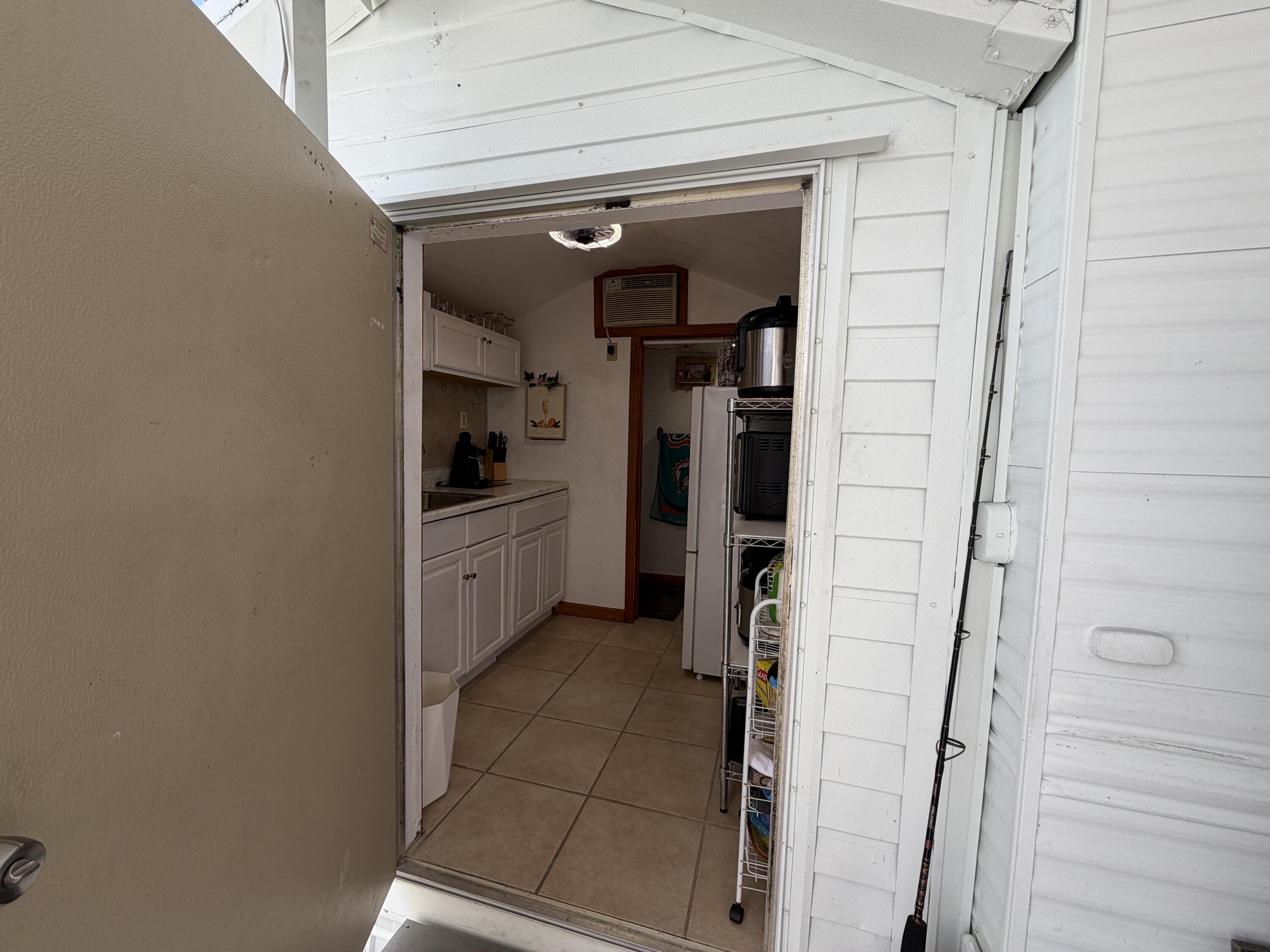 325 Calusa Street # 81 Property Photo 22