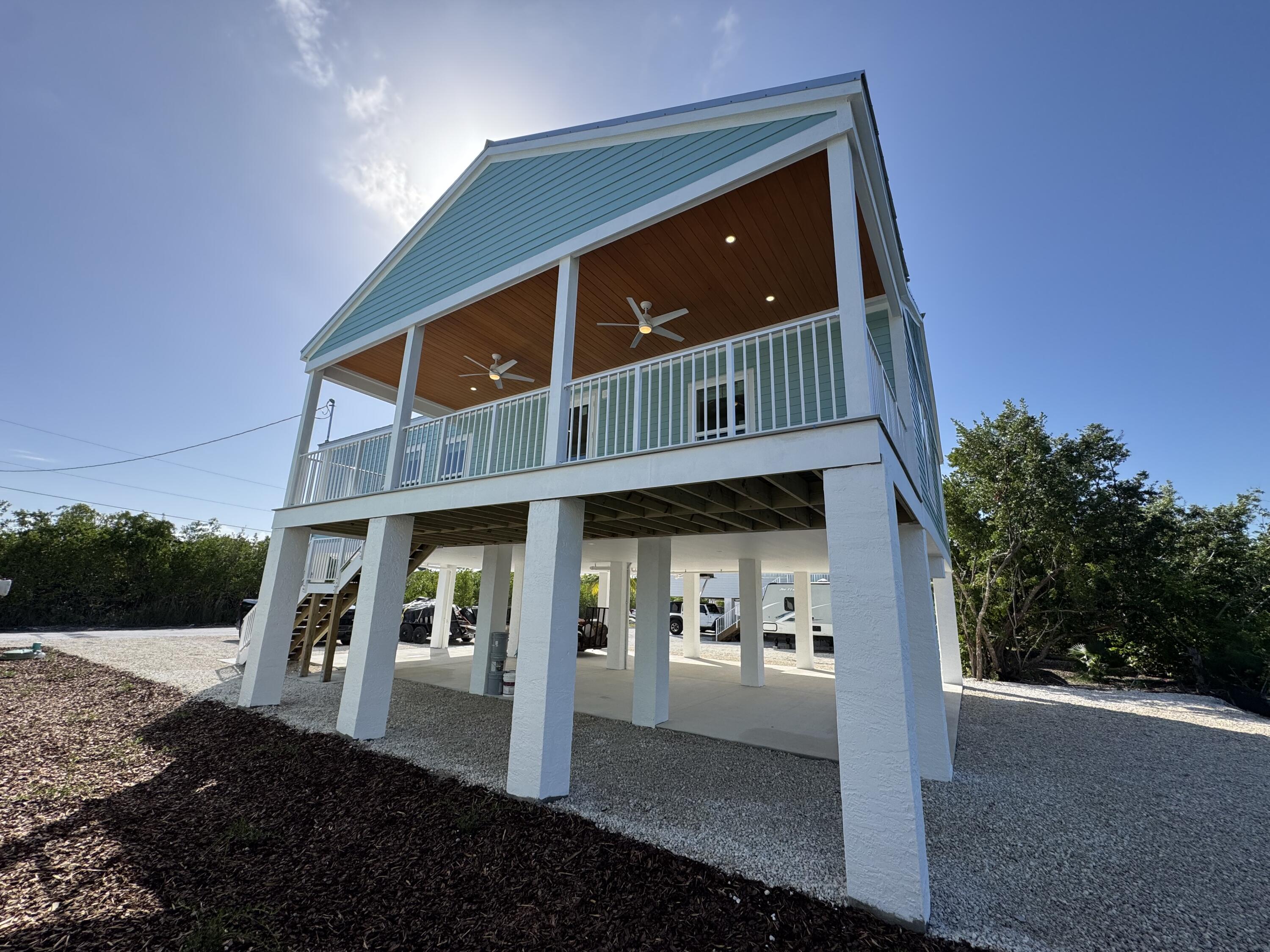 27215 Mariposa Road Property Photo 3