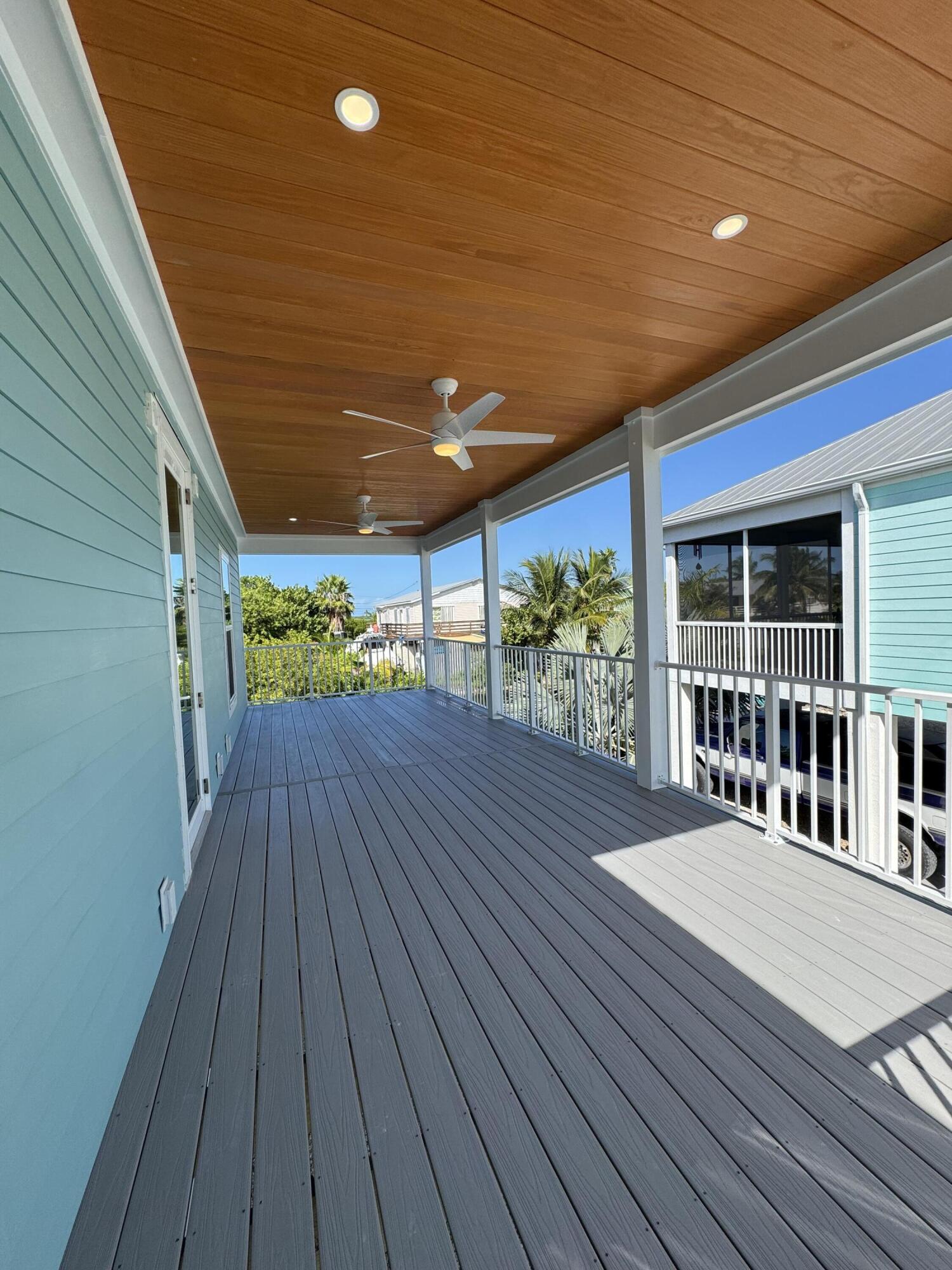 27215 Mariposa Road Property Photo 4