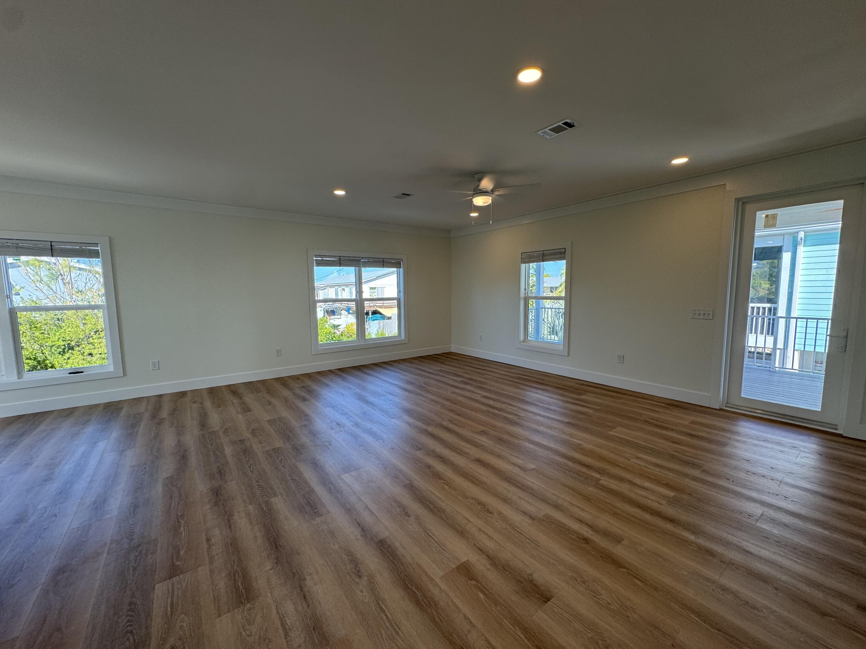 27215 Mariposa Road Property Photo 10
