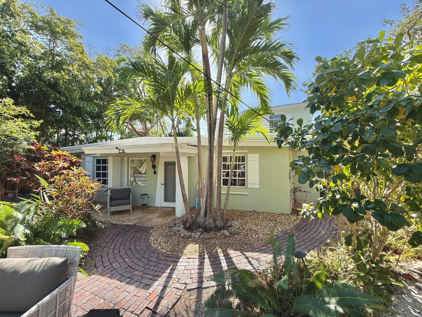 111 N Bay Harbor Drive Property Photo 1