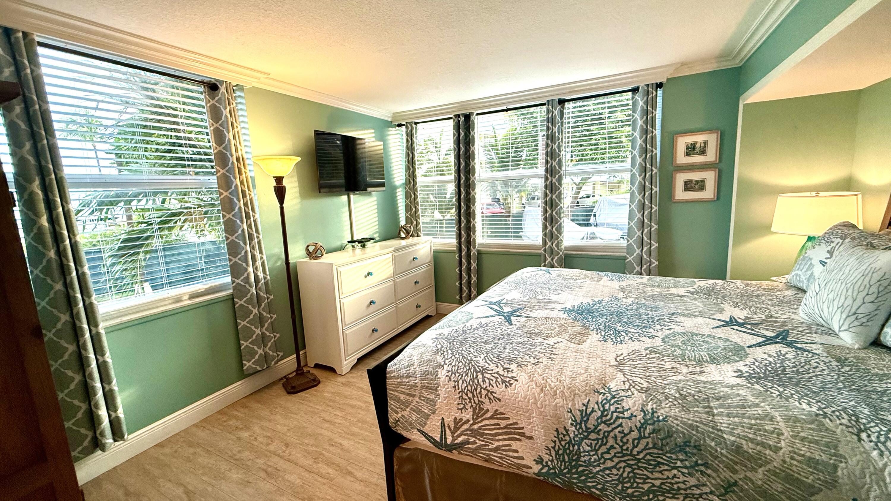 88500 Overseas Highway Apt 108 Property Photo 8