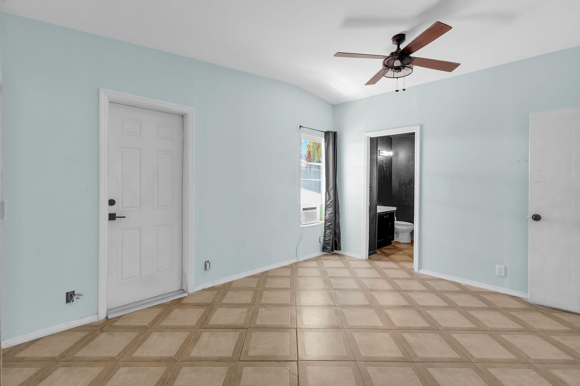 4 Coral Drive Property Photo 18