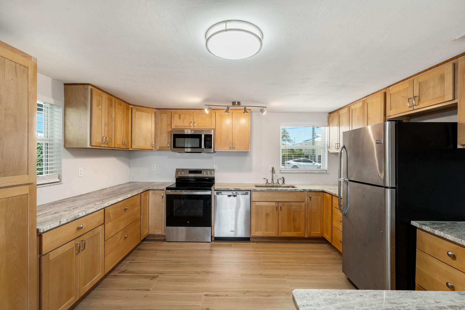 112 Bruce Court Property Photo 48